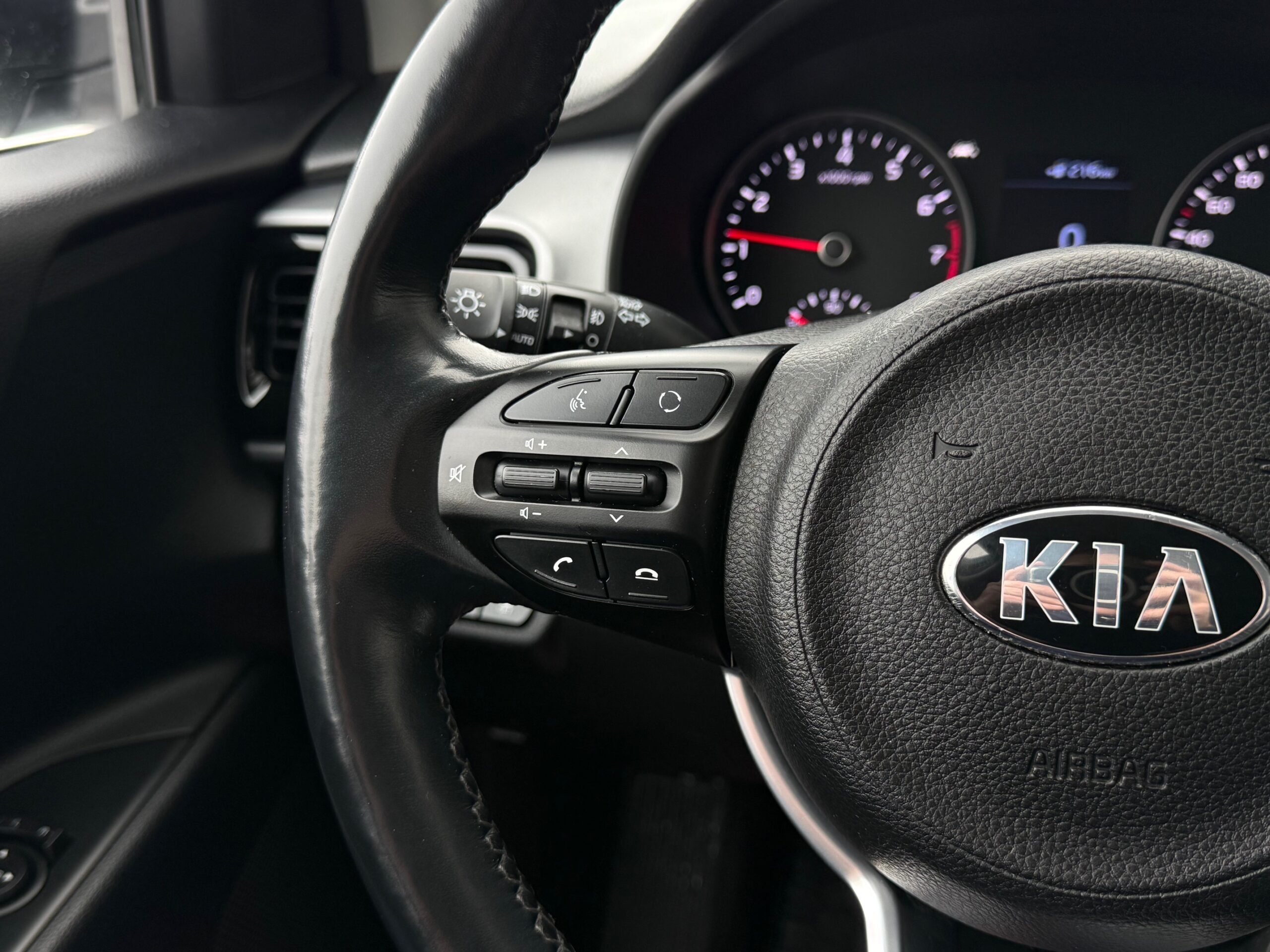 Kia Stonic 1,0 T-GDi Attraction 5d