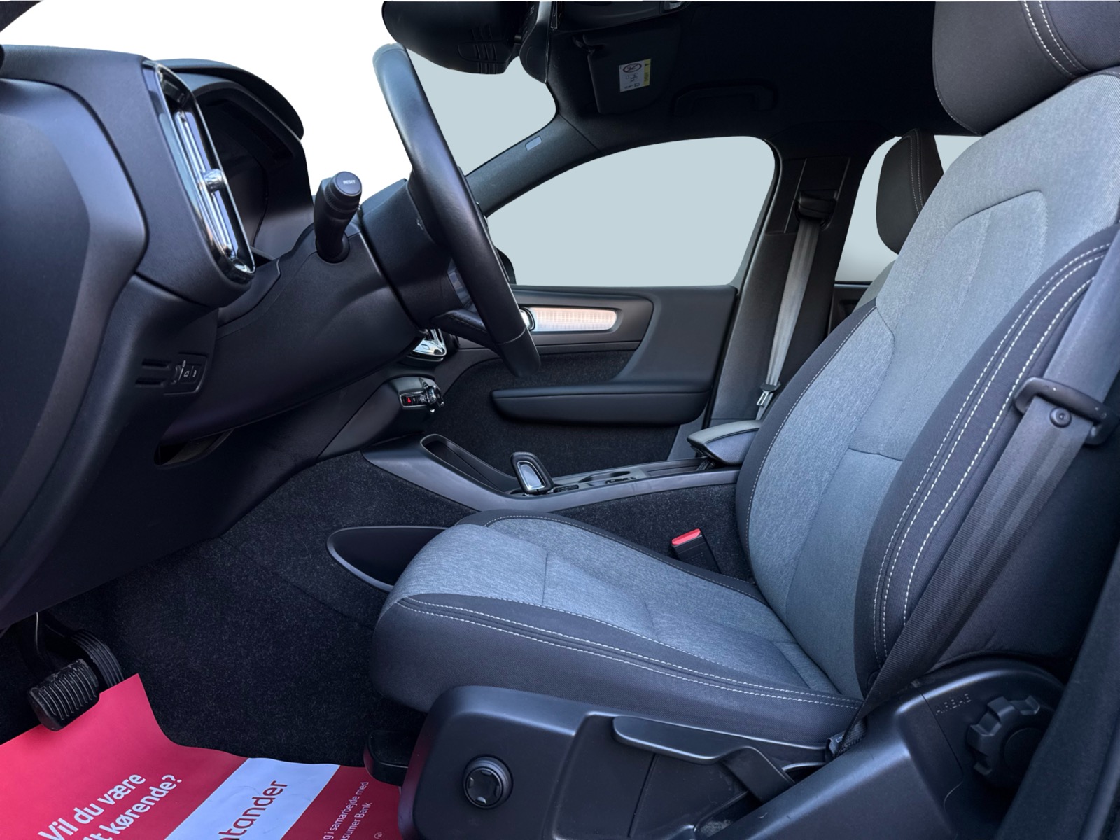 Volvo XC40 1,5 T4 ReCharge Inscription aut. 5d