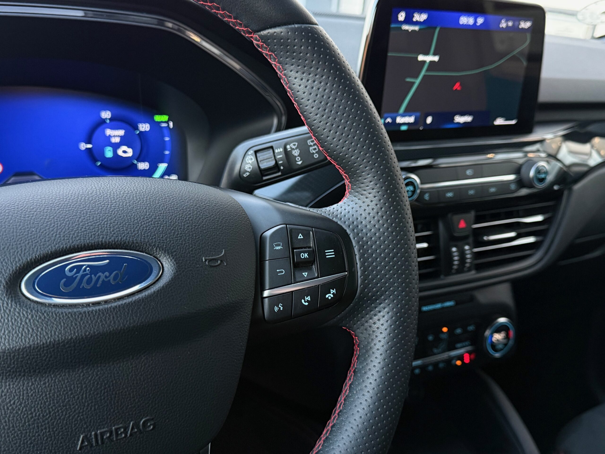 Ford Kuga 2,5 PHEV ST-Line CVT 5d