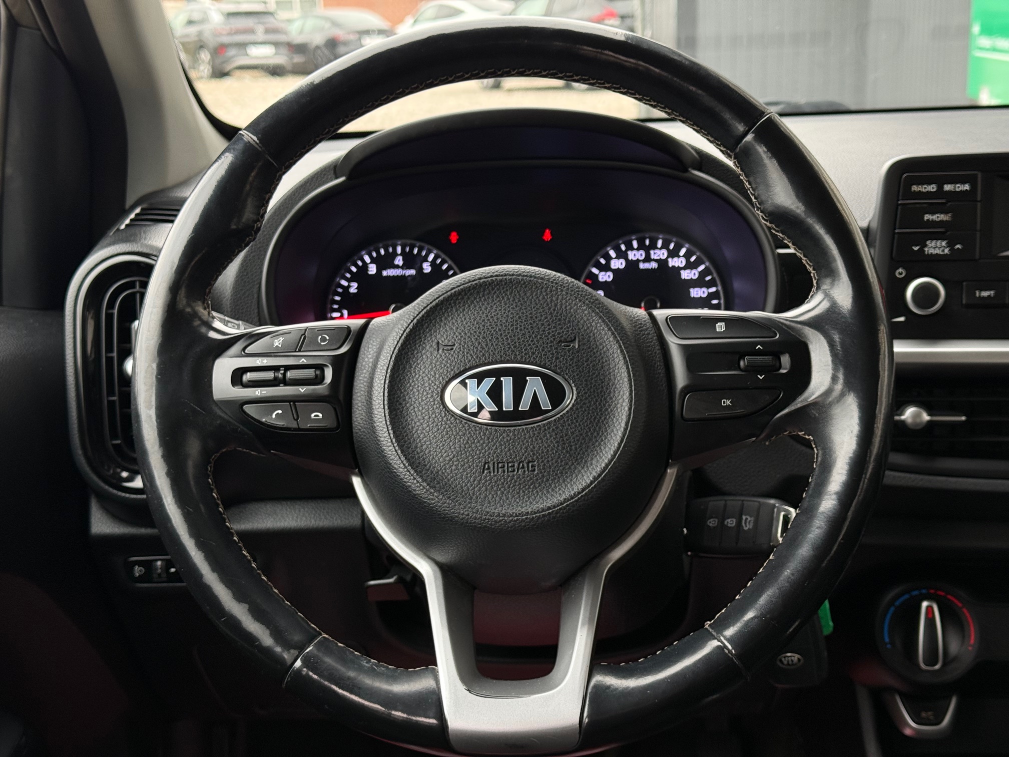 Kia Picanto 1,0 MPi Attraction 5d