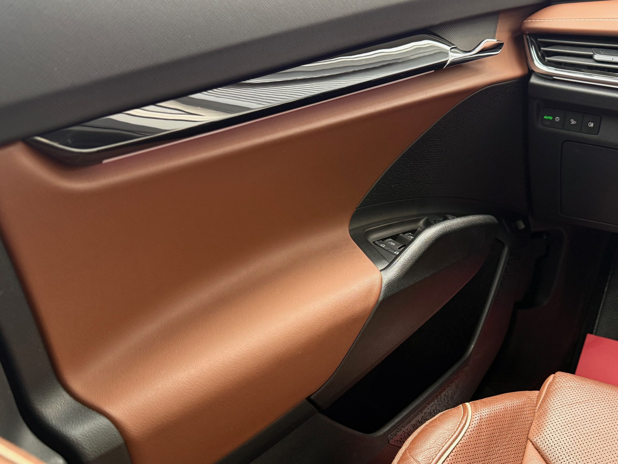 Skoda Enyaq 80 iV Suite 5d