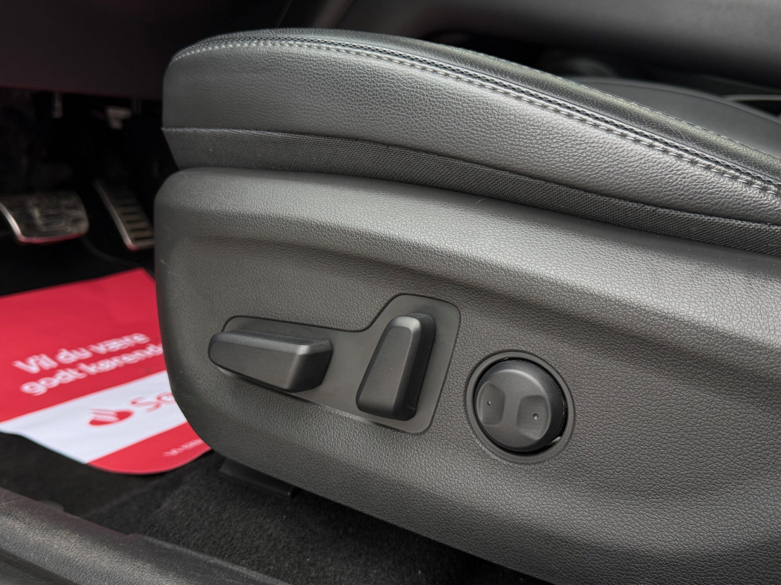 Hyundai Kona 64 EV Trend Deluxe 5d