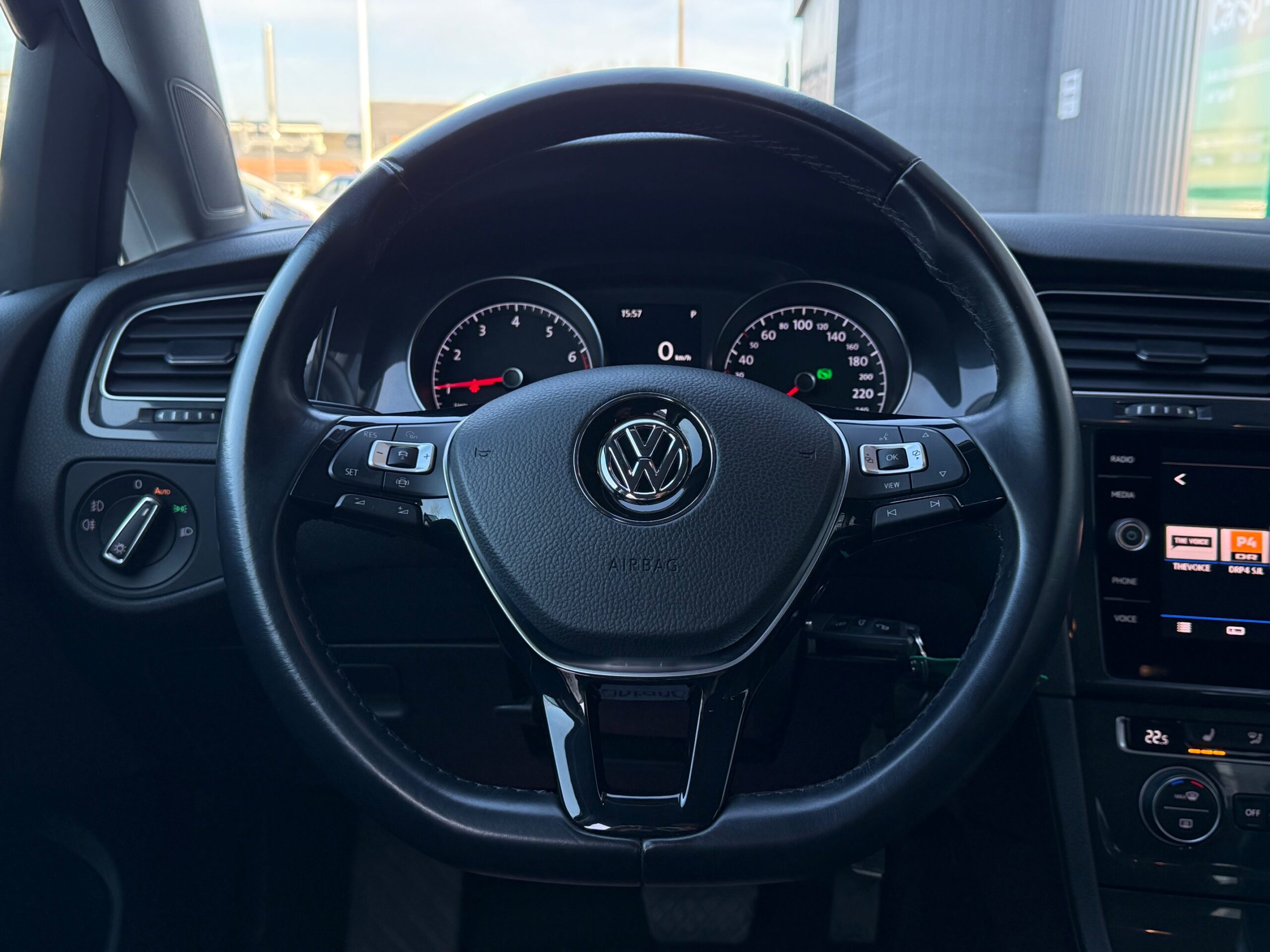 VW Golf VII 1,5 TSi 130 Comfortline DSG 5d