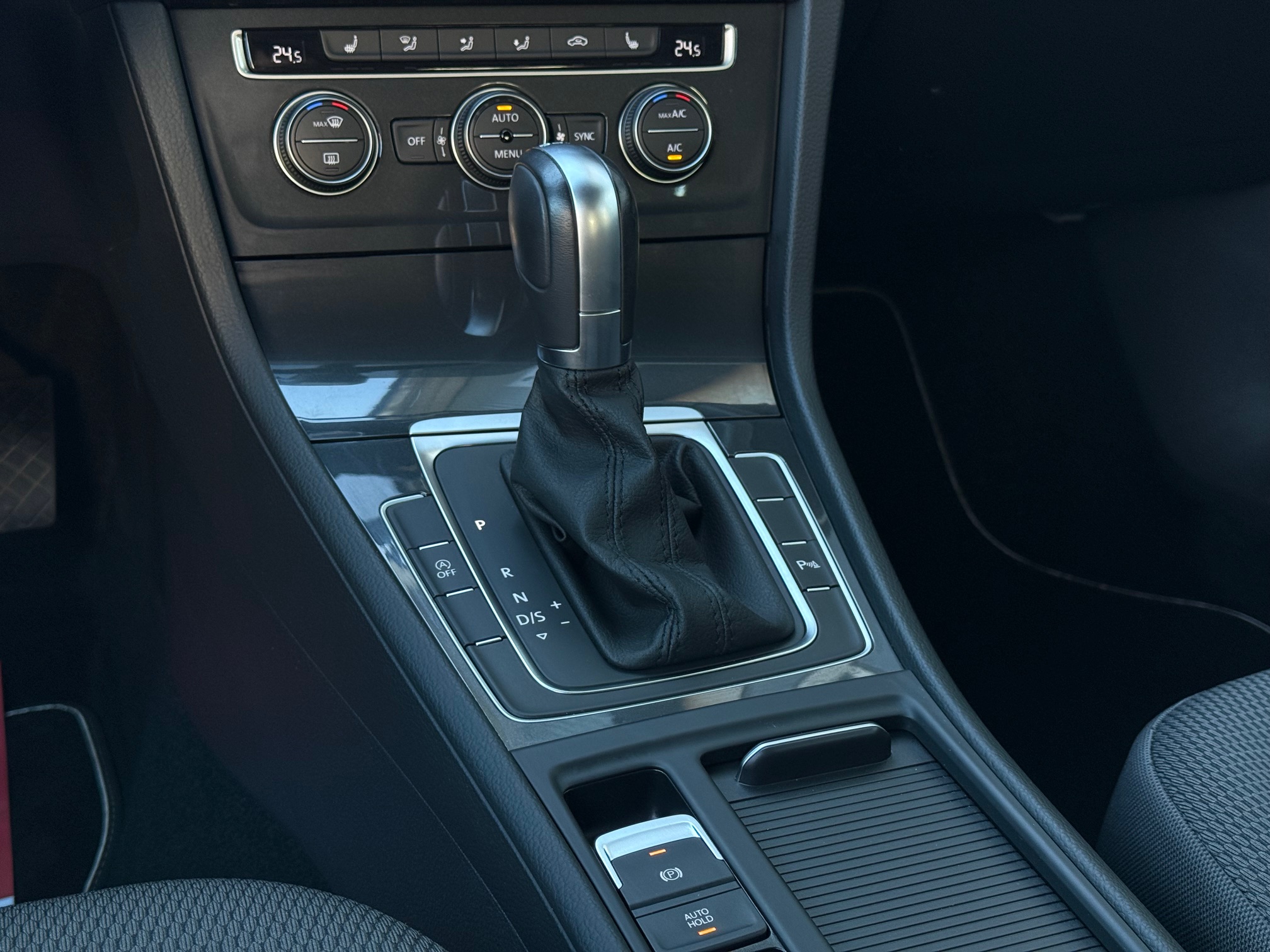 VW Golf VII 1,5 TSi 130 Comfortline DSG 5d