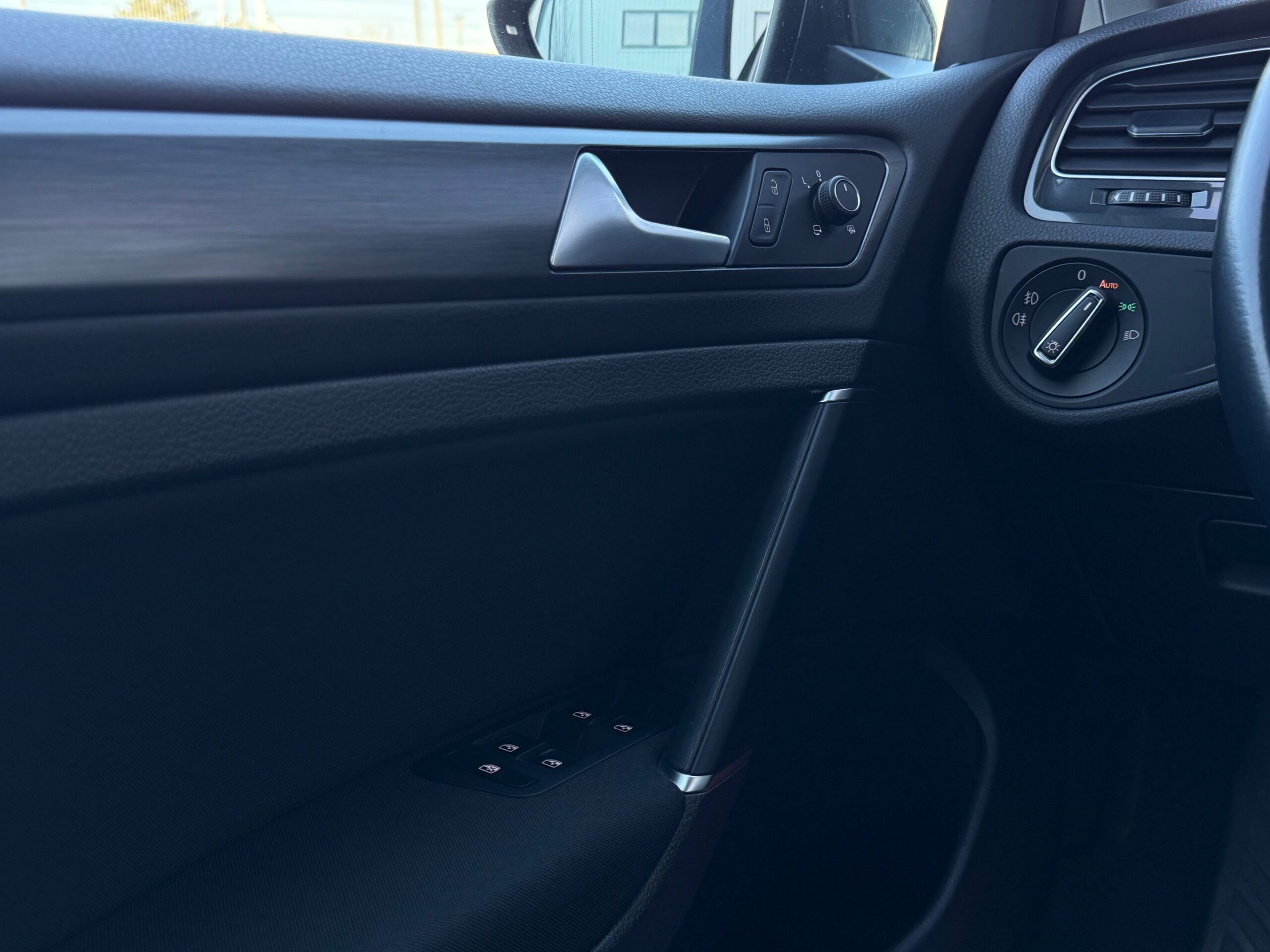 VW Golf VII 1,5 TSi 130 Comfortline DSG 5d