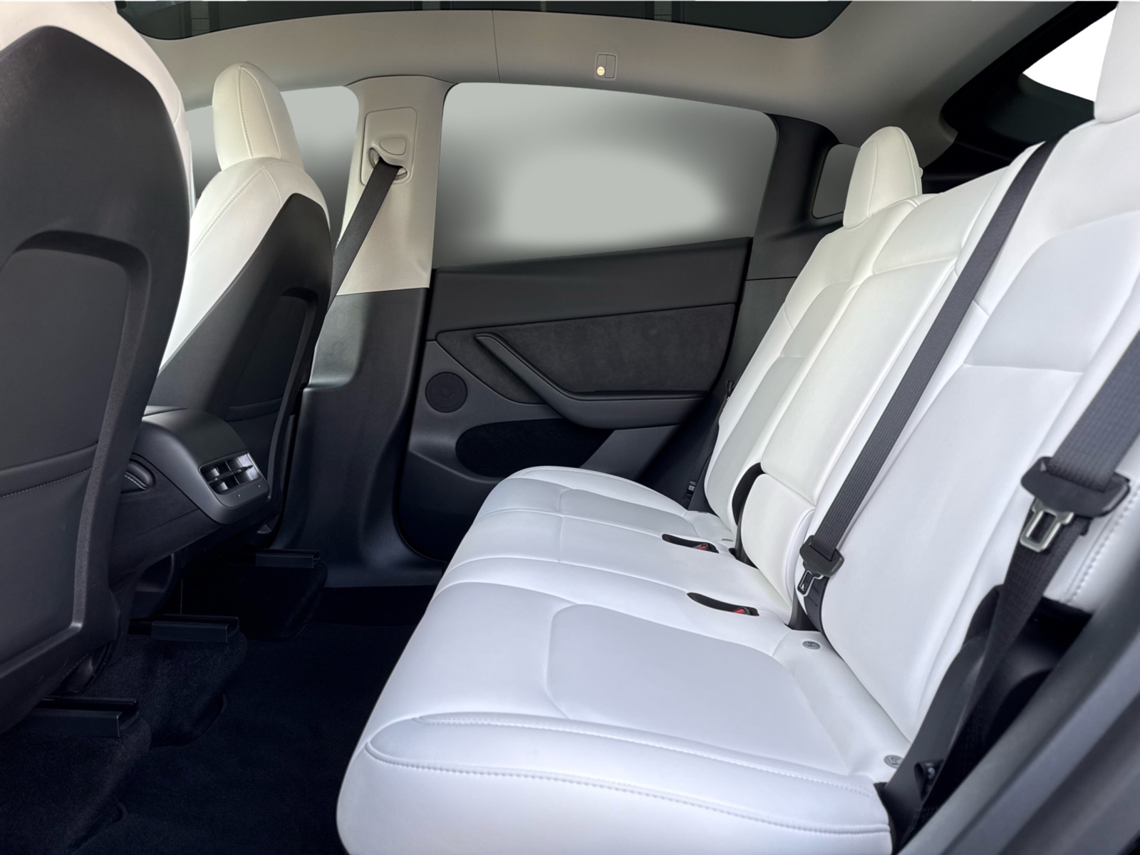 Tesla Model Y Long Range AWD 5d