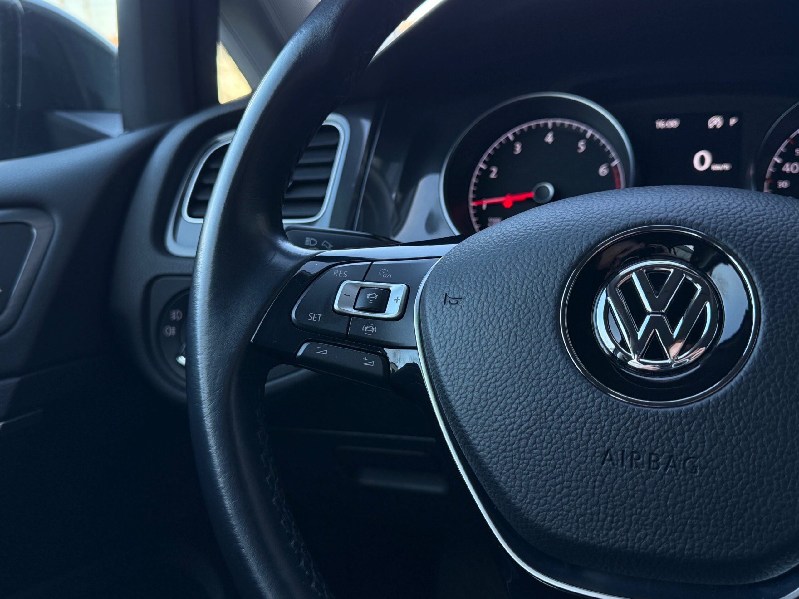 VW Golf VII 1,5 TSi 130 Comfortline DSG 5d