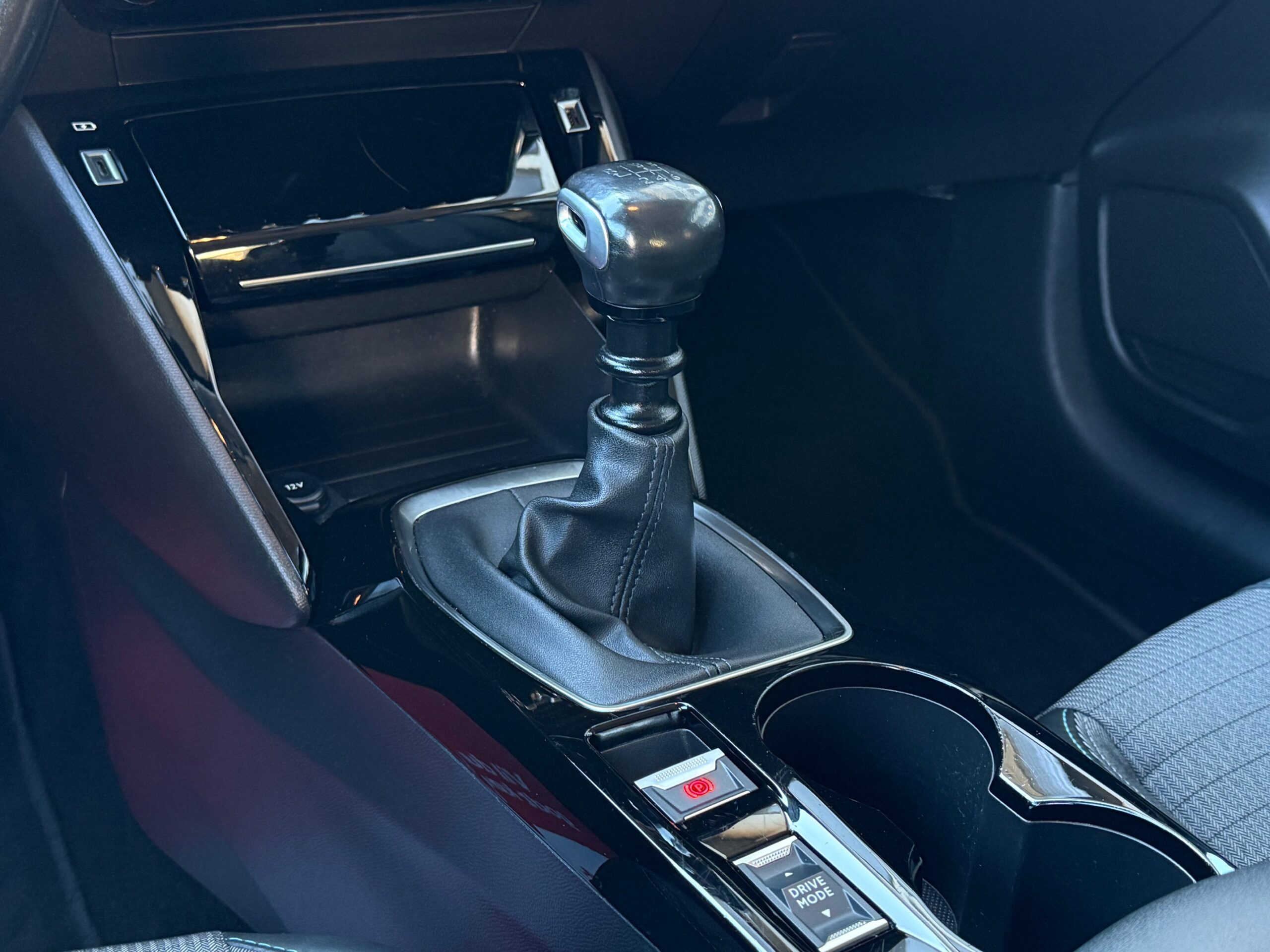 Peugeot 208 1,5 BlueHDi 100 Active Pack 5d