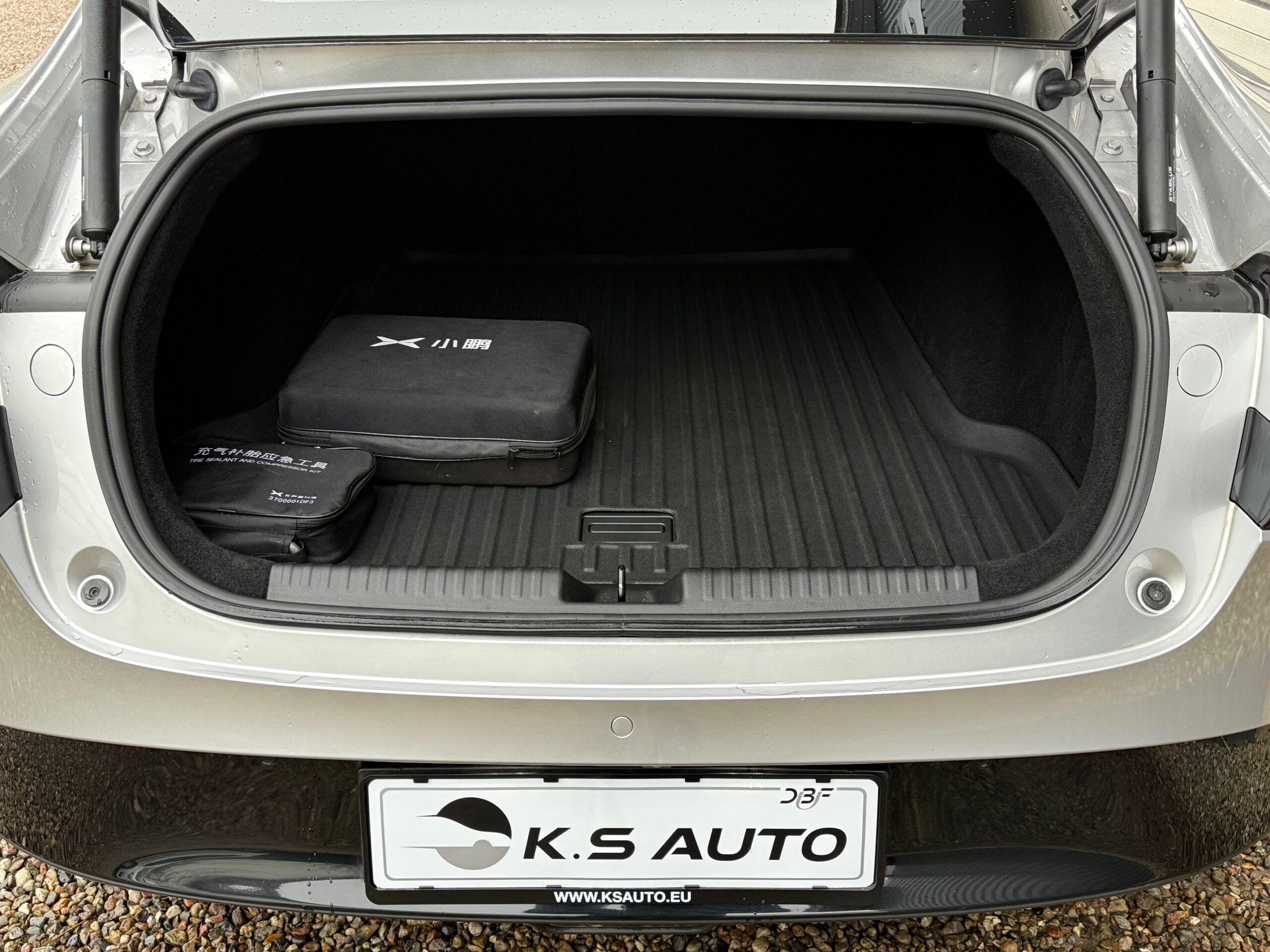 Xpeng P7 Long Range 4d