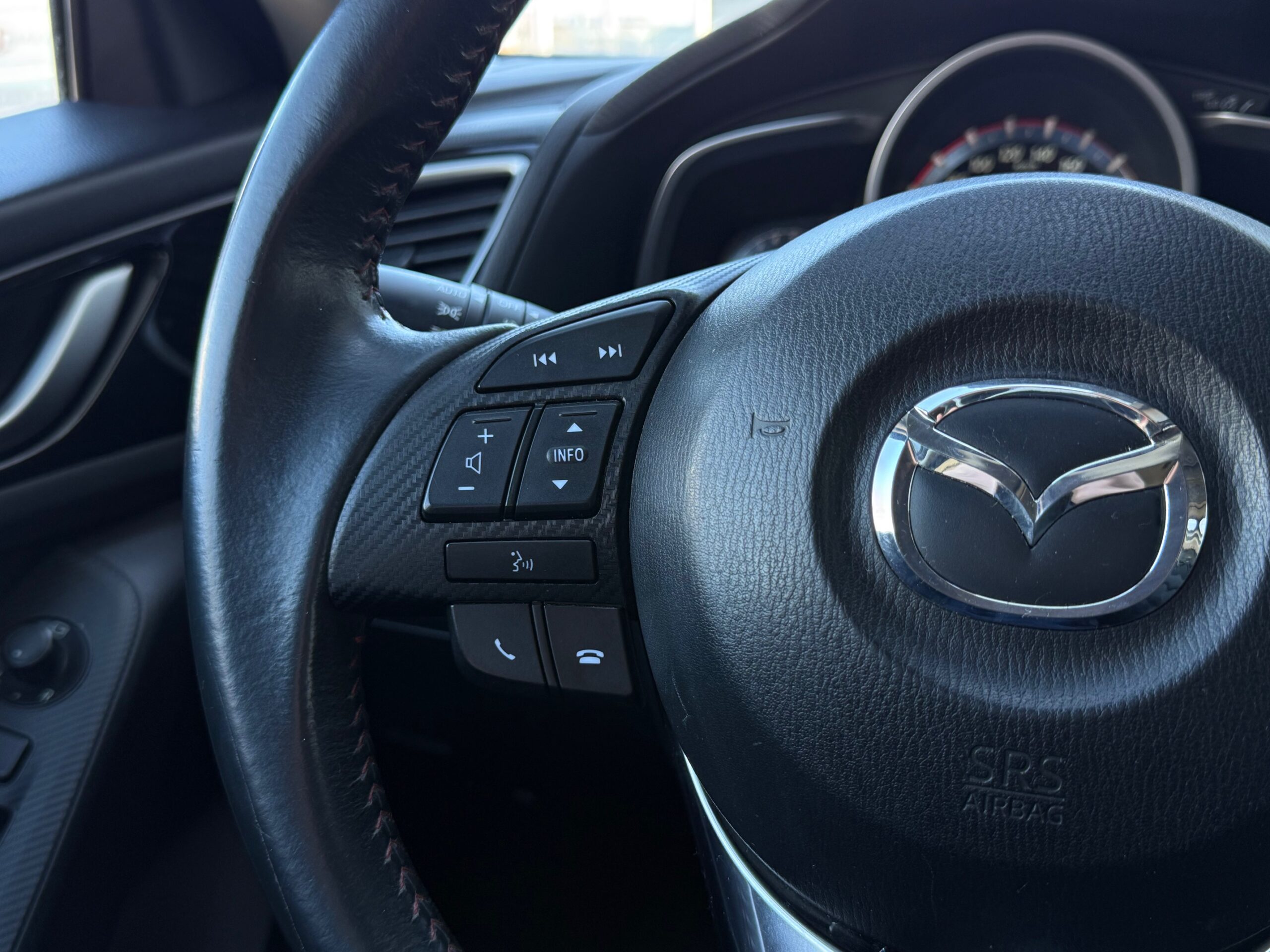 Mazda 3 1,5 SkyActiv-G 100 Vision 5d