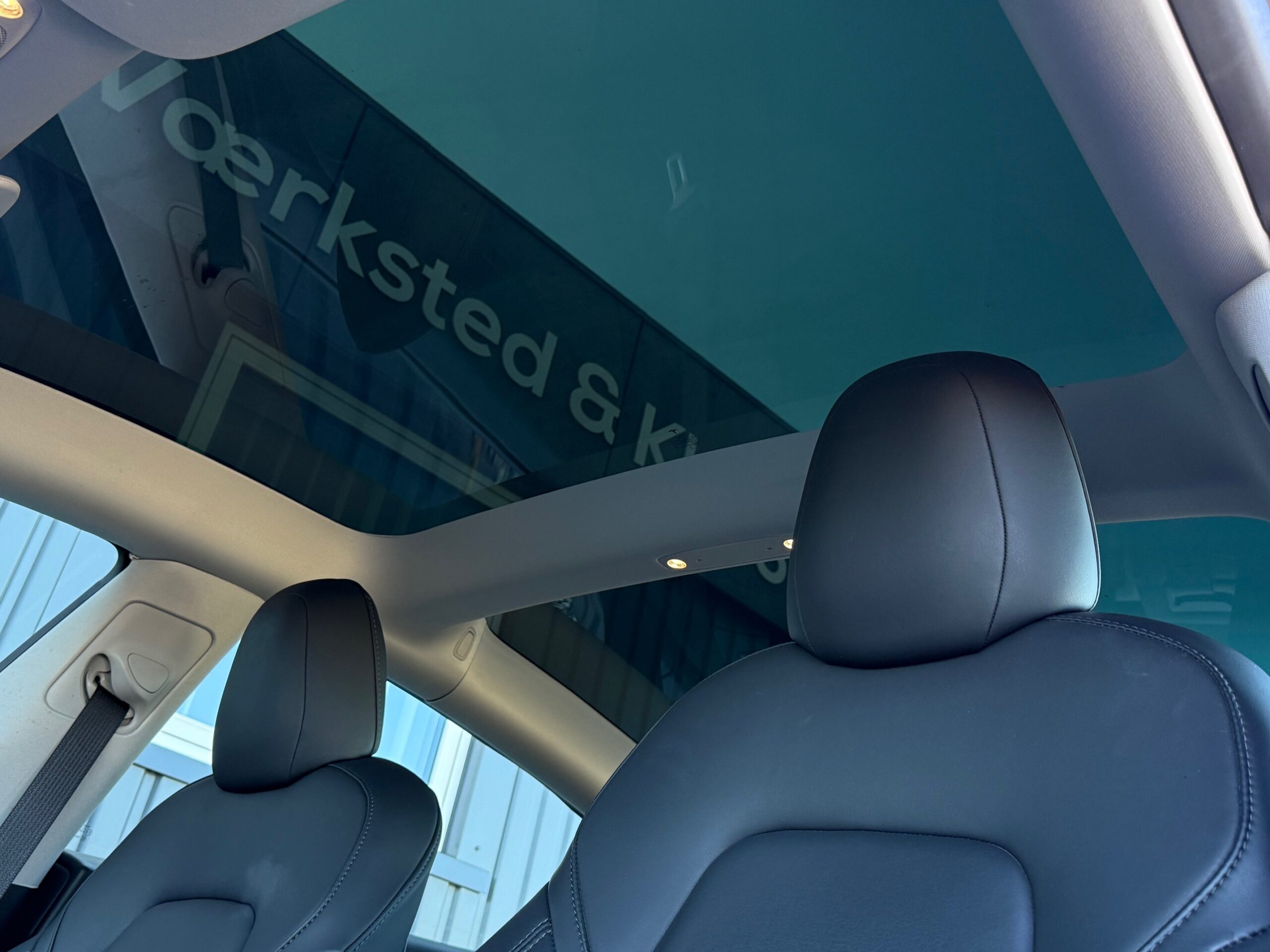 Tesla Model 3 Long Range AWD 4d