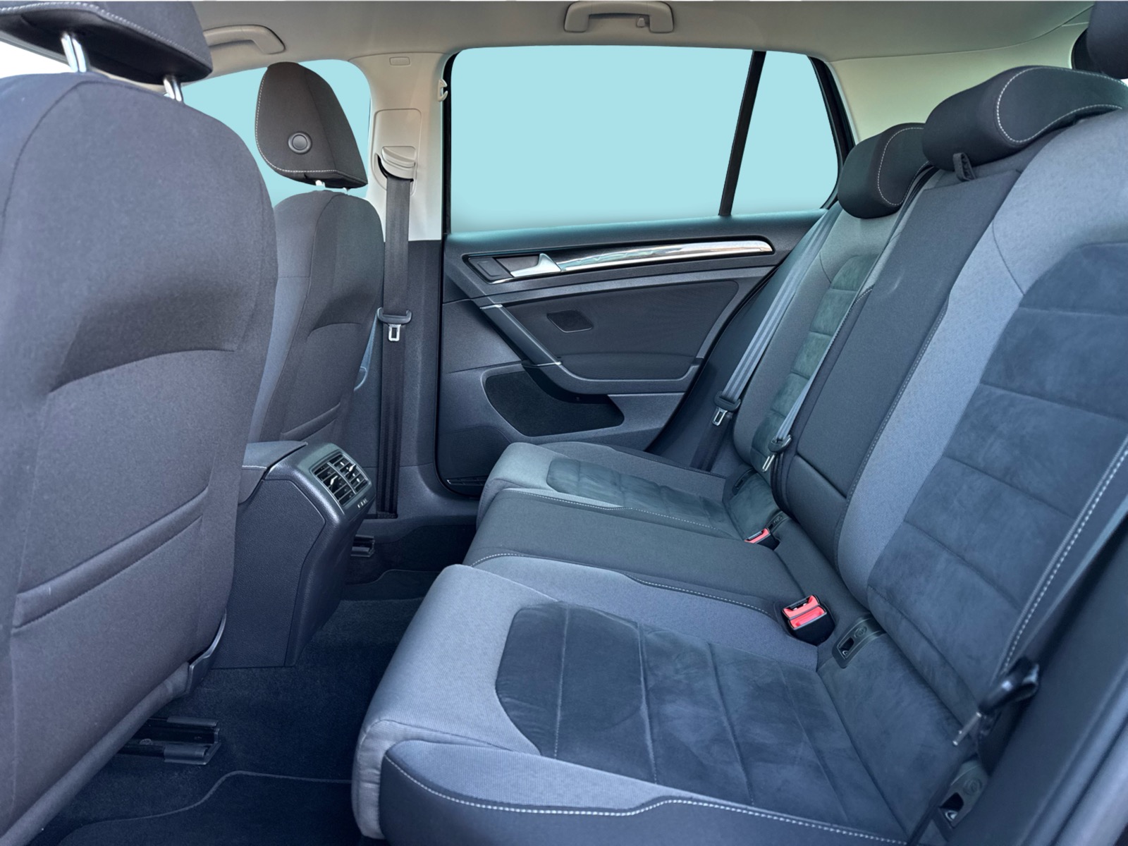 VW Golf VII 1,5 TSi 150 Highline DSG 5d