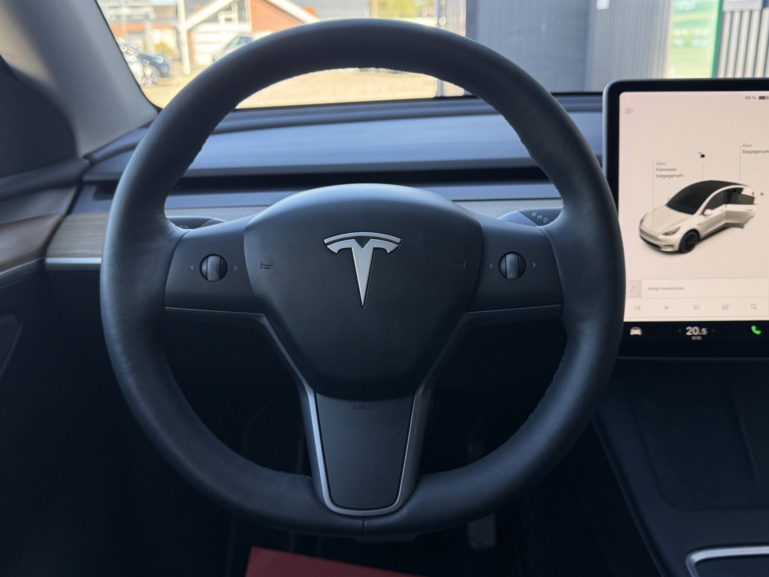 Tesla Model Y Long Range AWD 5d