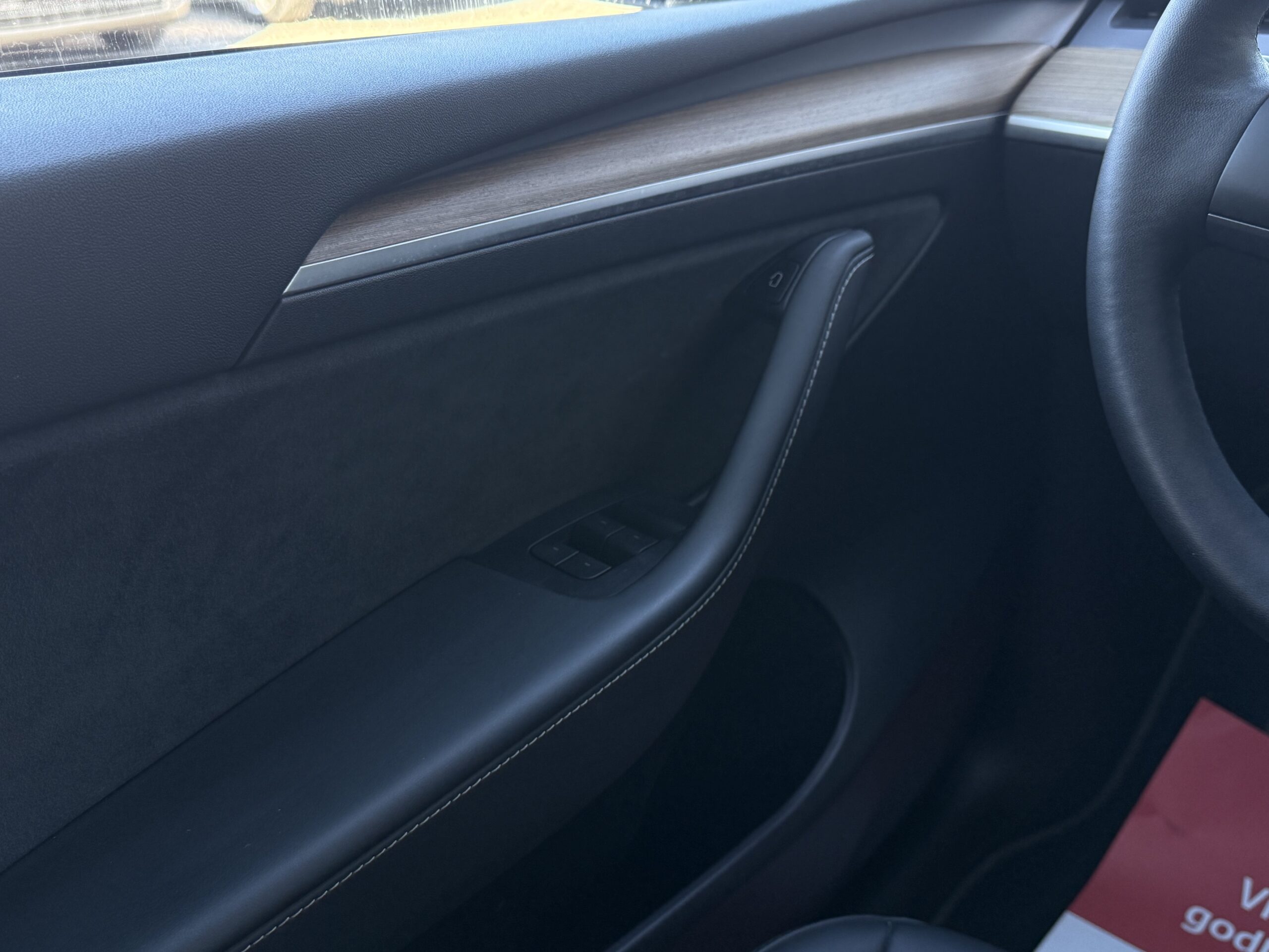Tesla Model Y Long Range AWD 5d