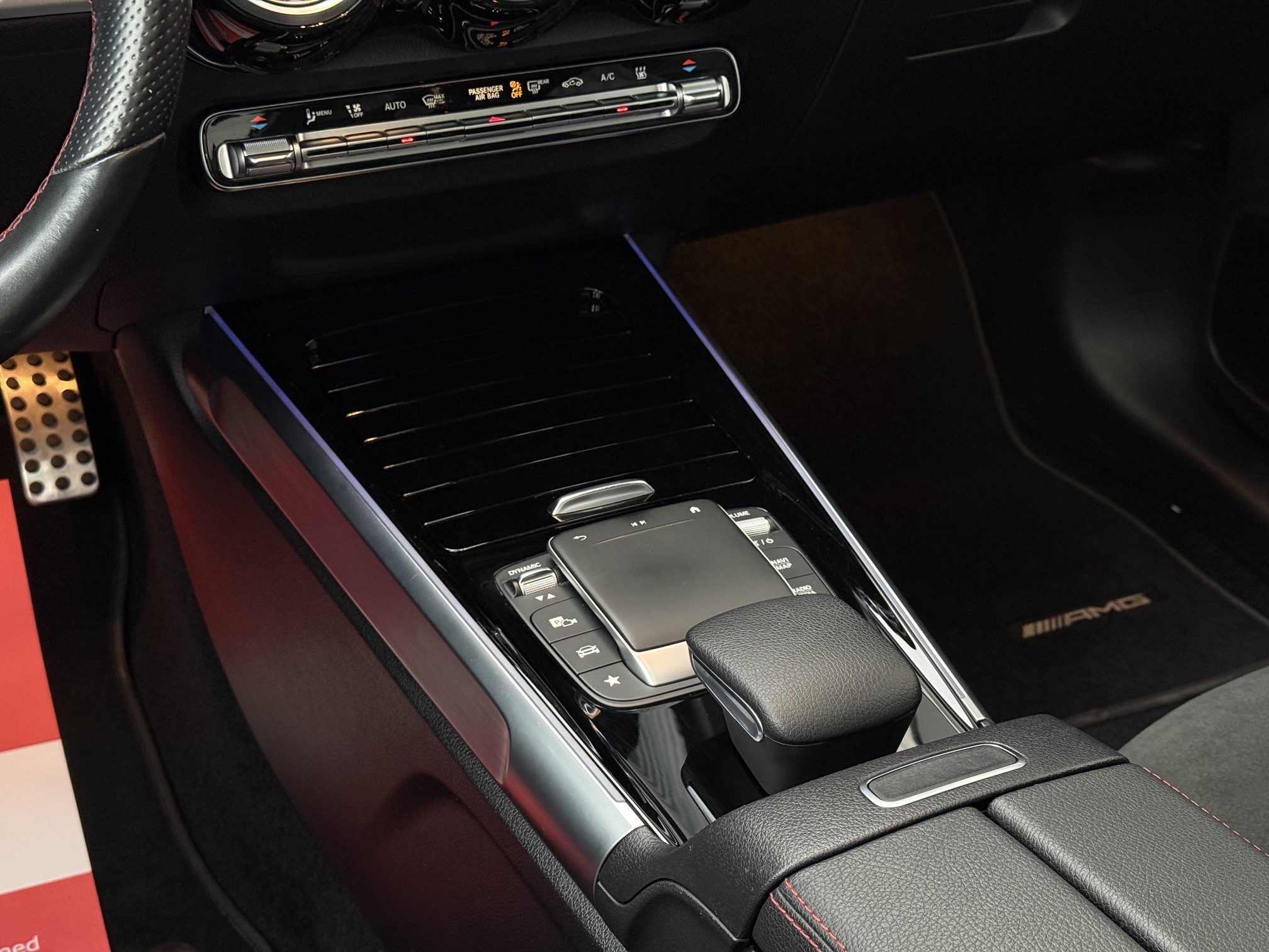 Mercedes EQB300 AMG Line 4Matic 5d