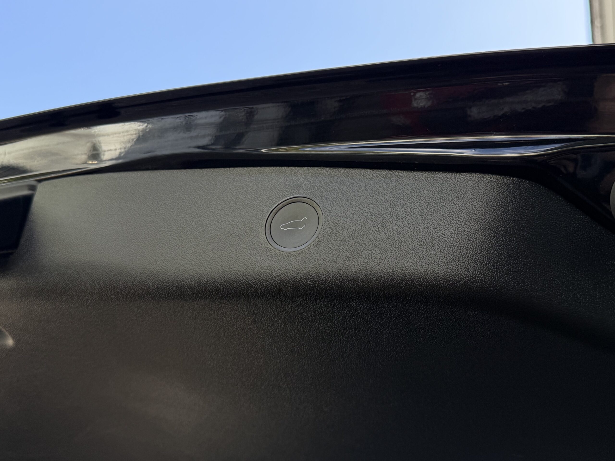 Tesla Model 3 Long Range AWD 4d