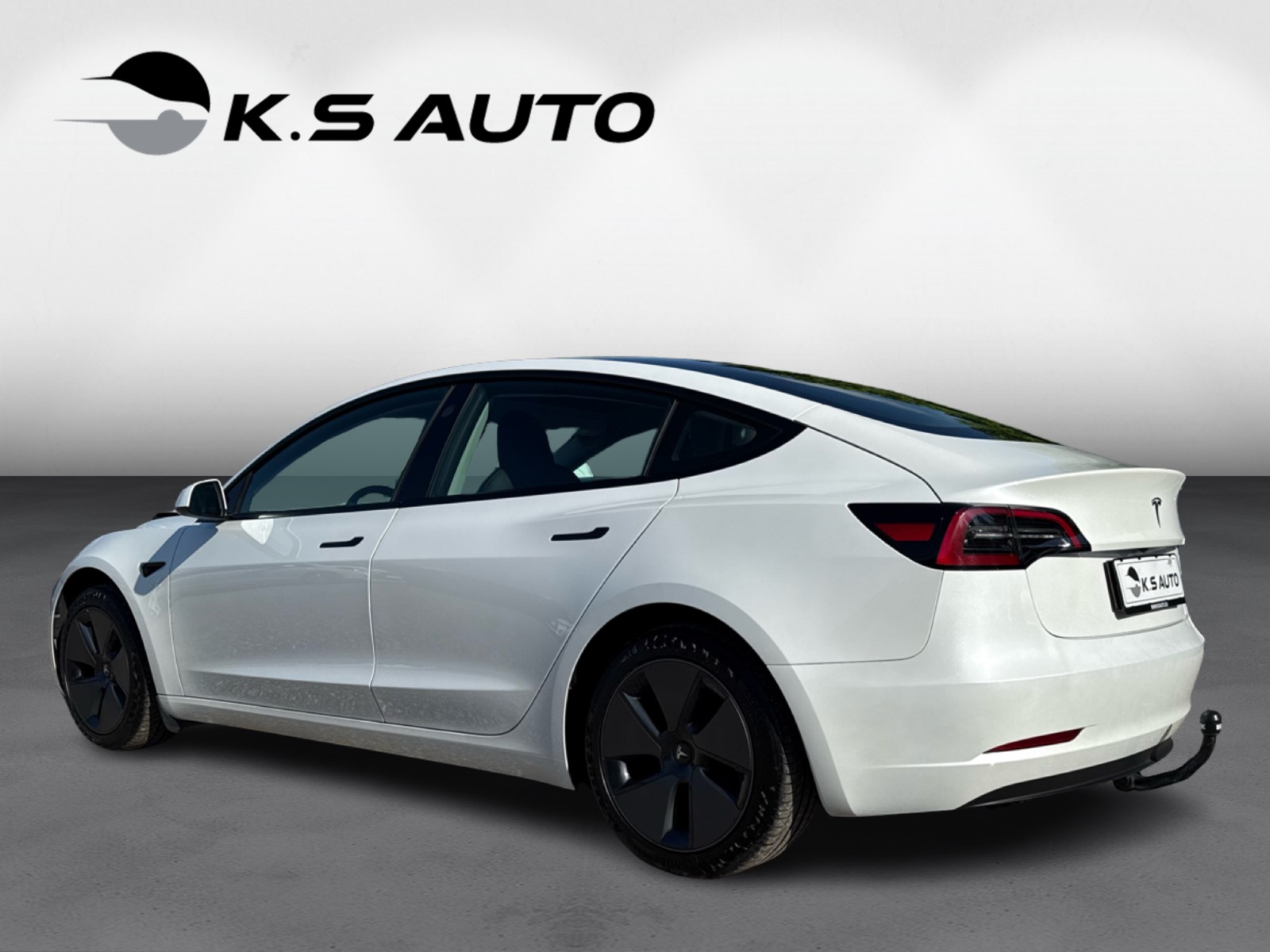 Tesla Model 3 RWD 4d