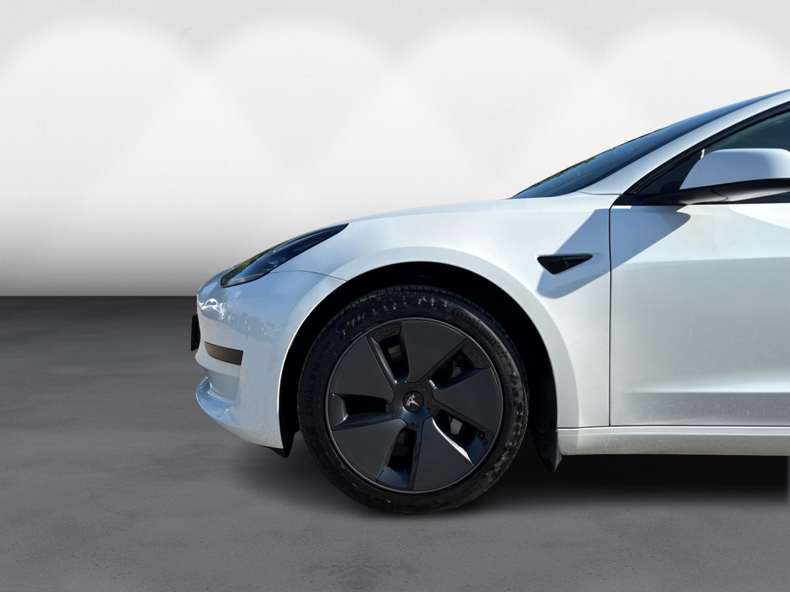 Tesla Model 3 RWD 4d