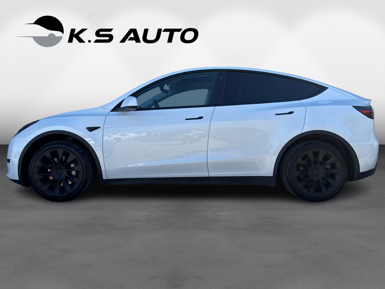 Tesla Model Y Long Range AWD 5d