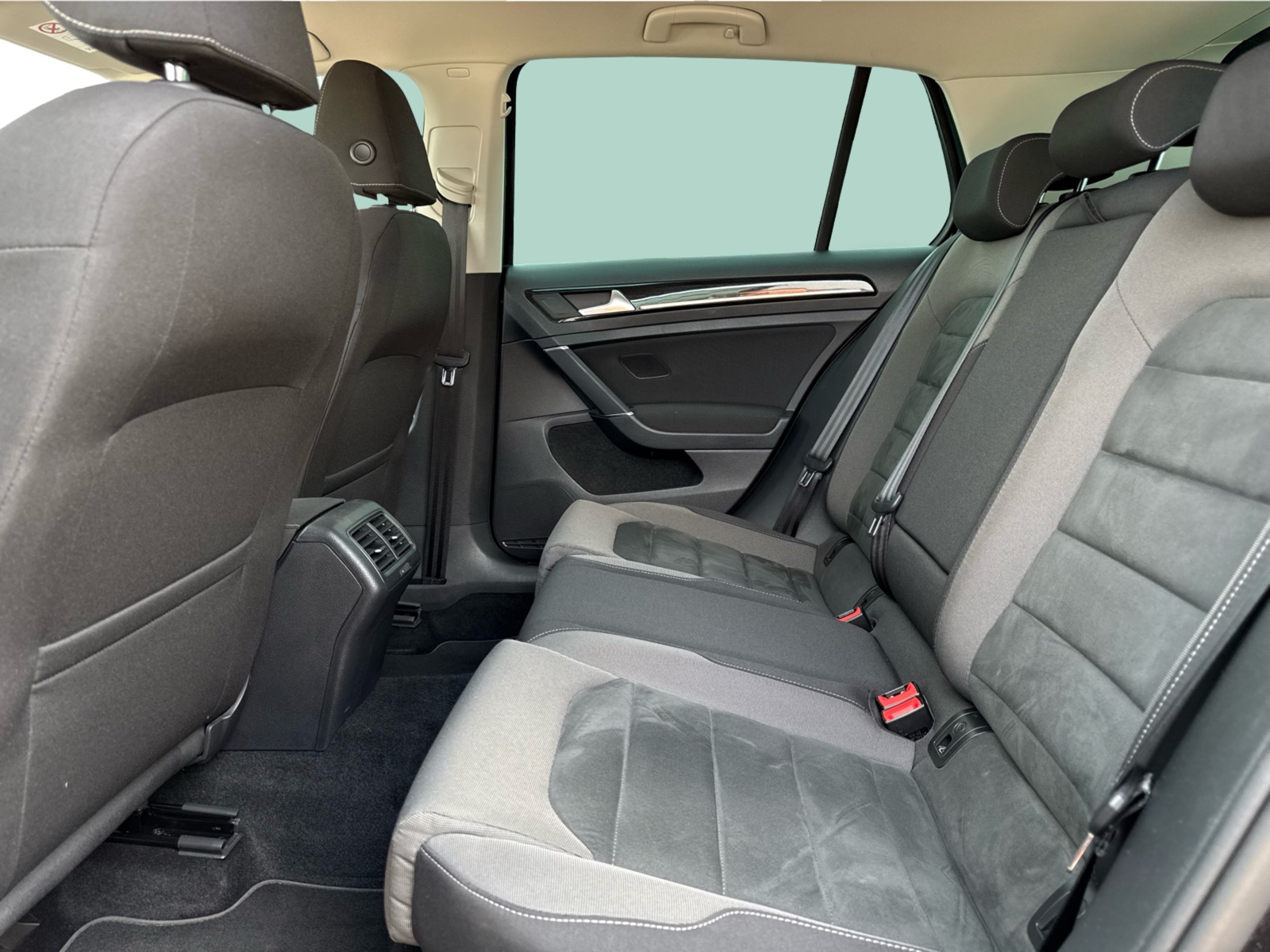 VW Golf VII 1,5 TSi 150 Highline DSG 5d
