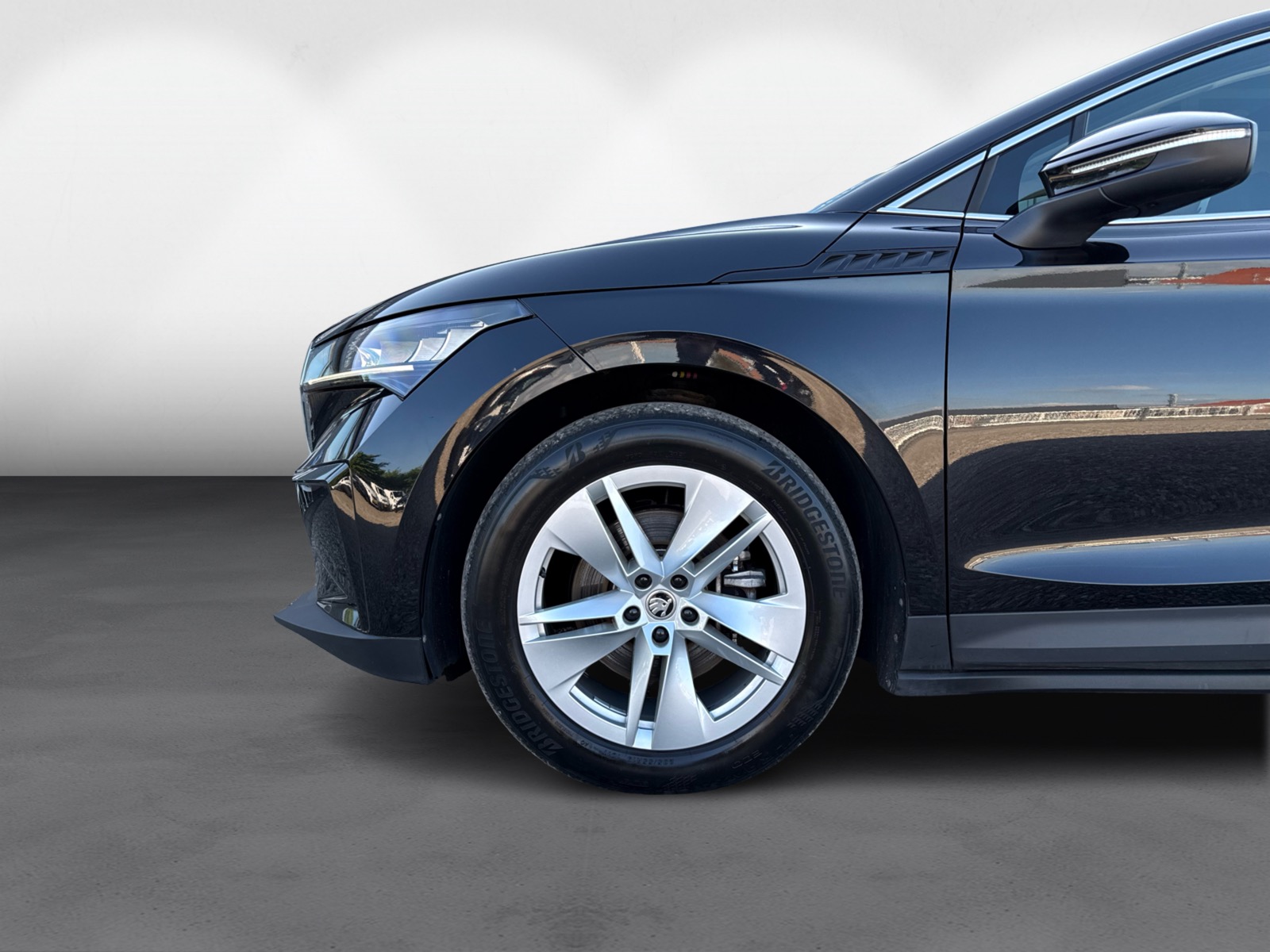 Skoda Enyaq 60 iV Loft 5d
