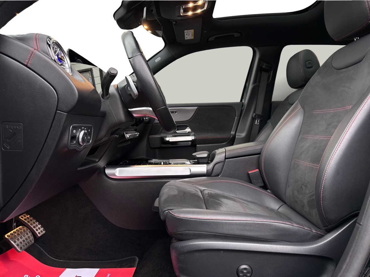 Mercedes EQB300 AMG Line 4Matic 5d