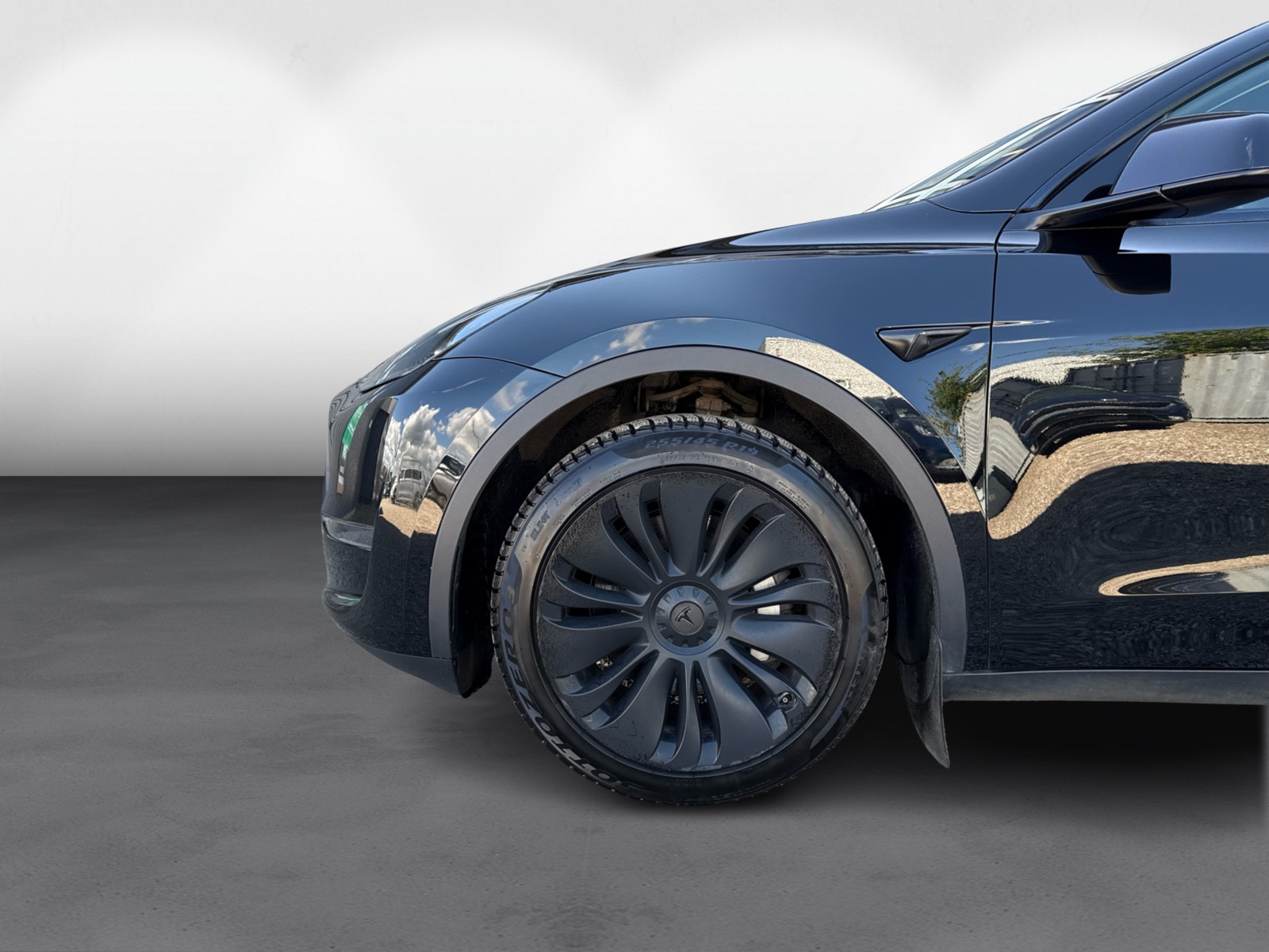 Tesla Model Y Long Range AWD 5d