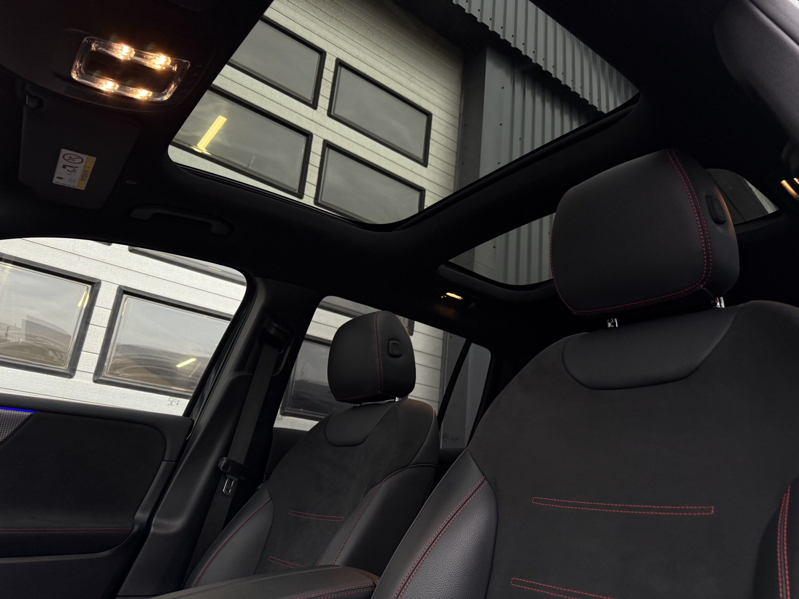 Mercedes EQB300 AMG Line 4Matic 5d