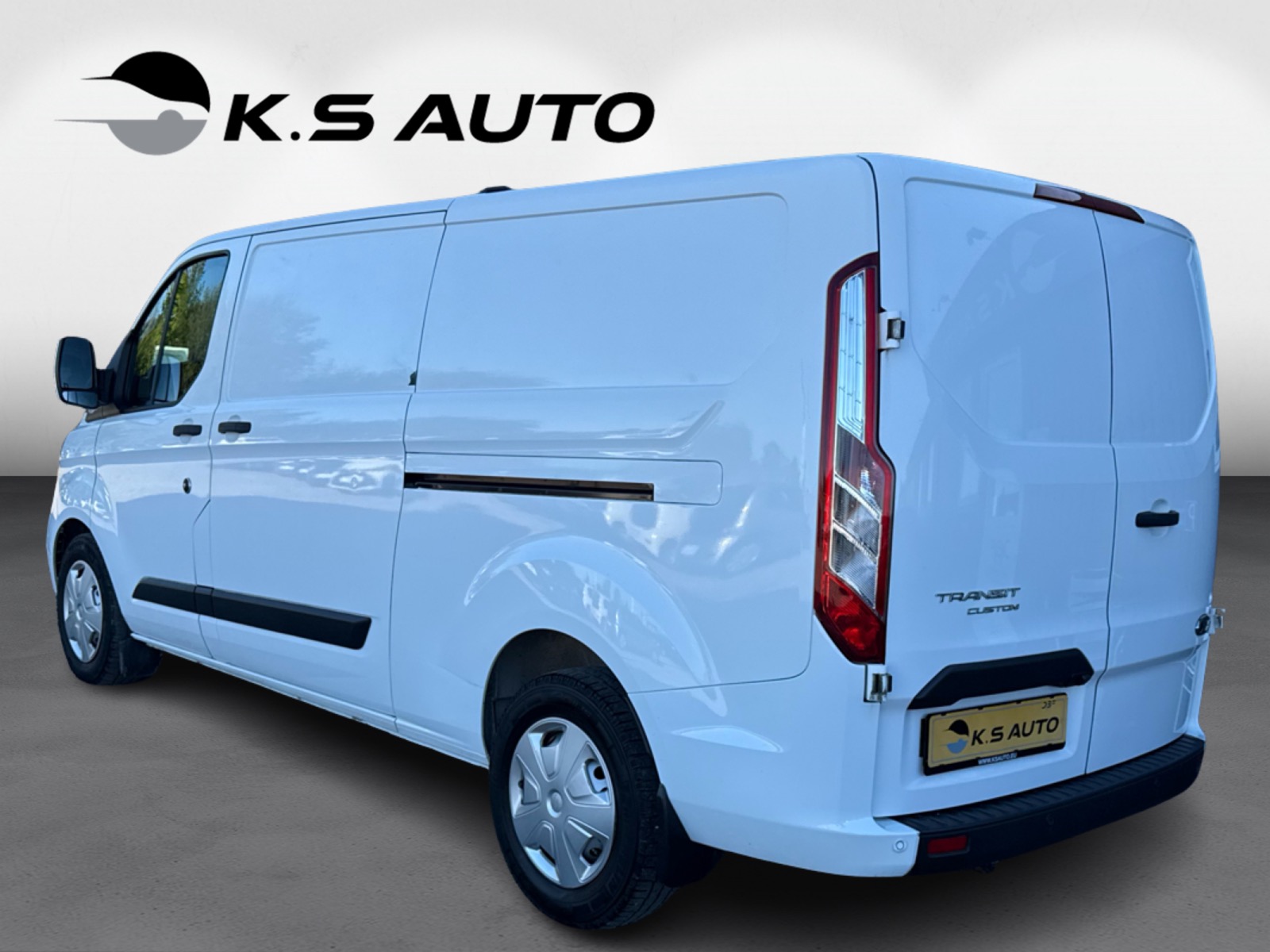 Ford Transit Custom 300 L1 2,0 TDCi 130 Active aut.