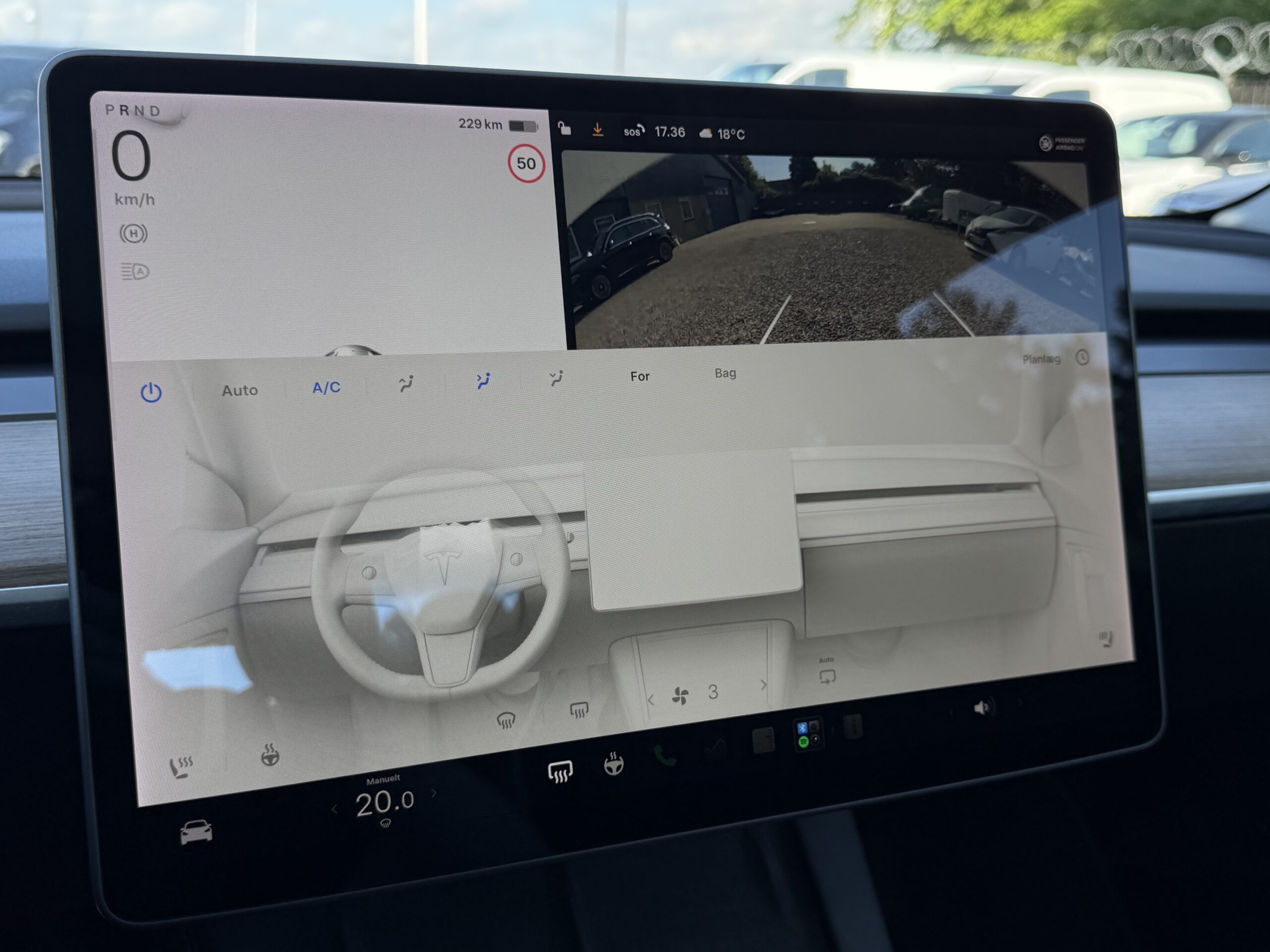 Tesla Model 3 RWD 4d