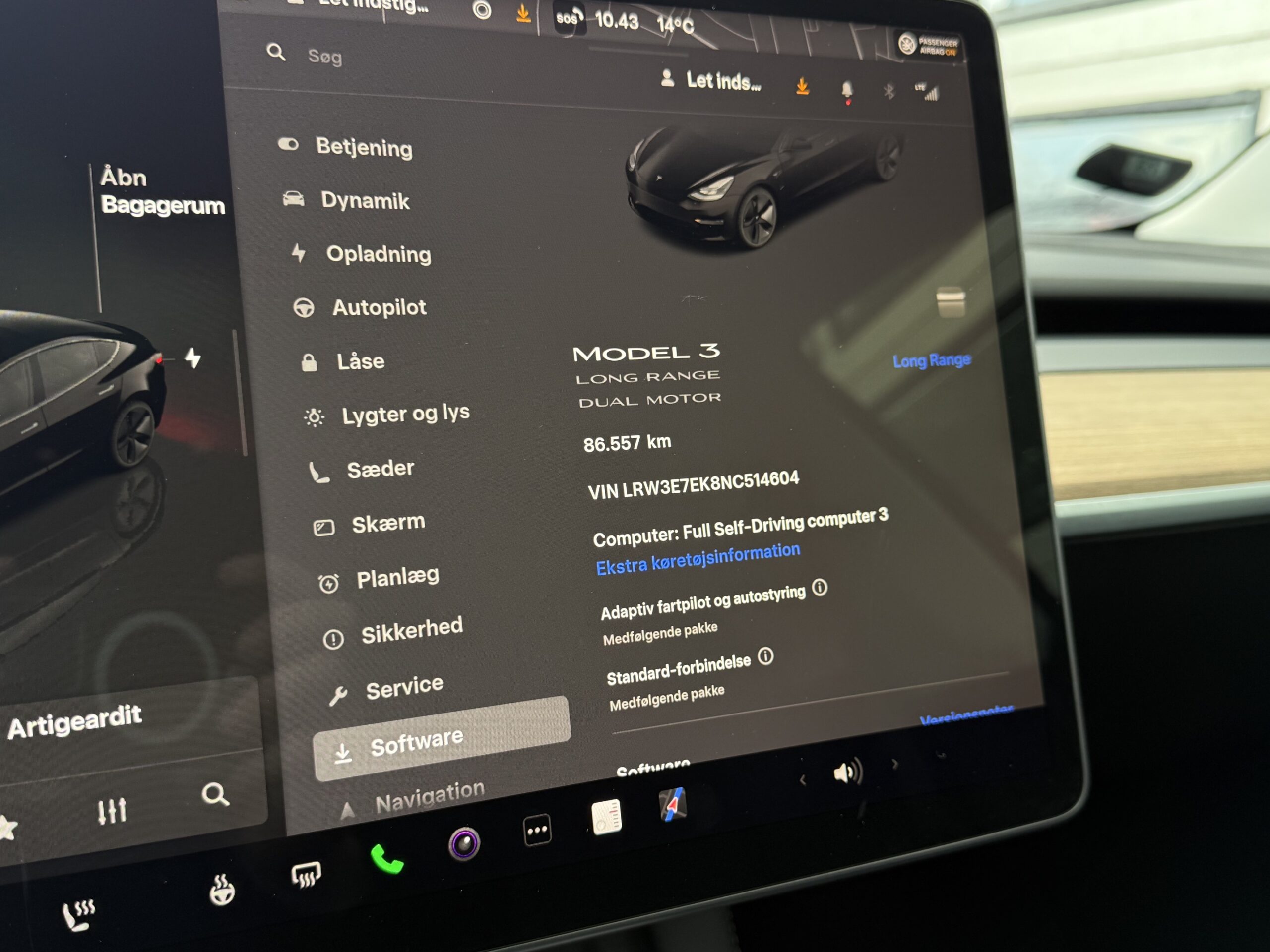 Tesla Model 3 Long Range AWD 4d