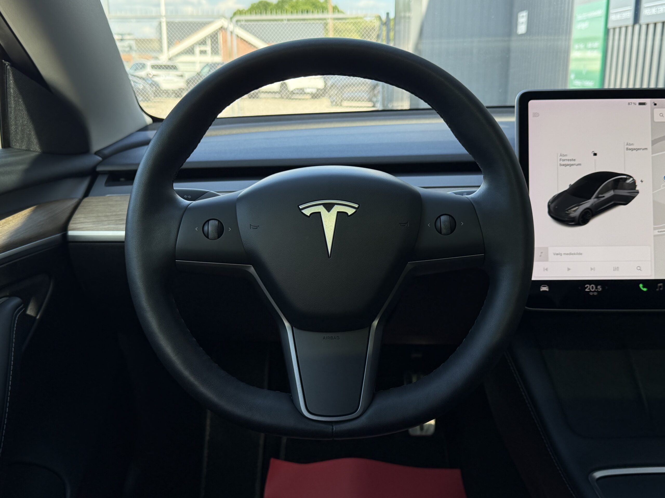Tesla Model 3 Standard Range+ RWD 4d