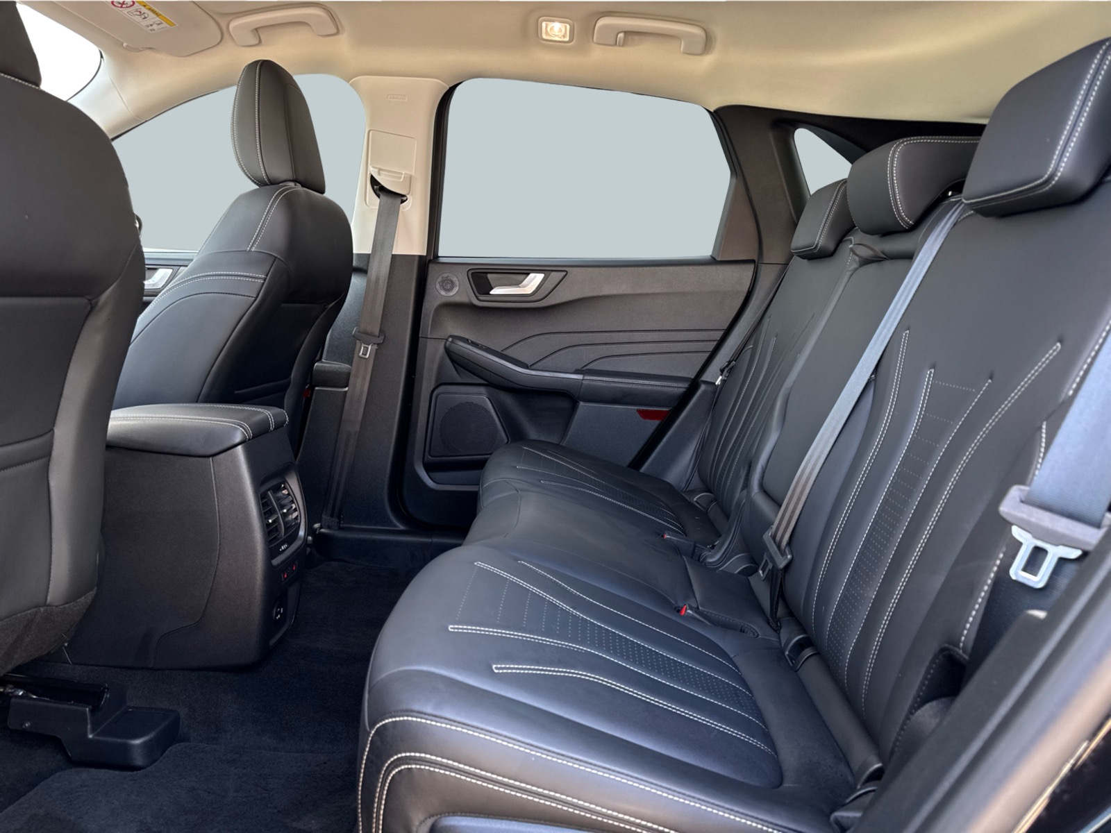 Ford Kuga 2,5 PHEV Vignale CVT 5d