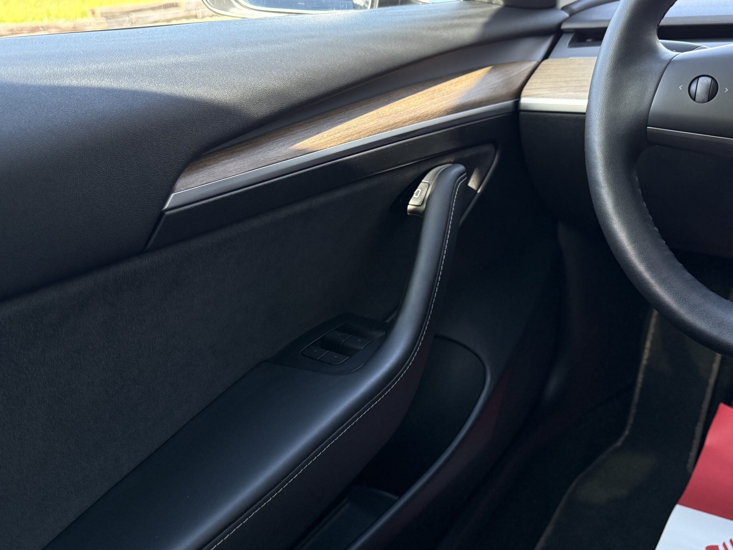 Tesla Model 3 Standard Range+ RWD 4d
