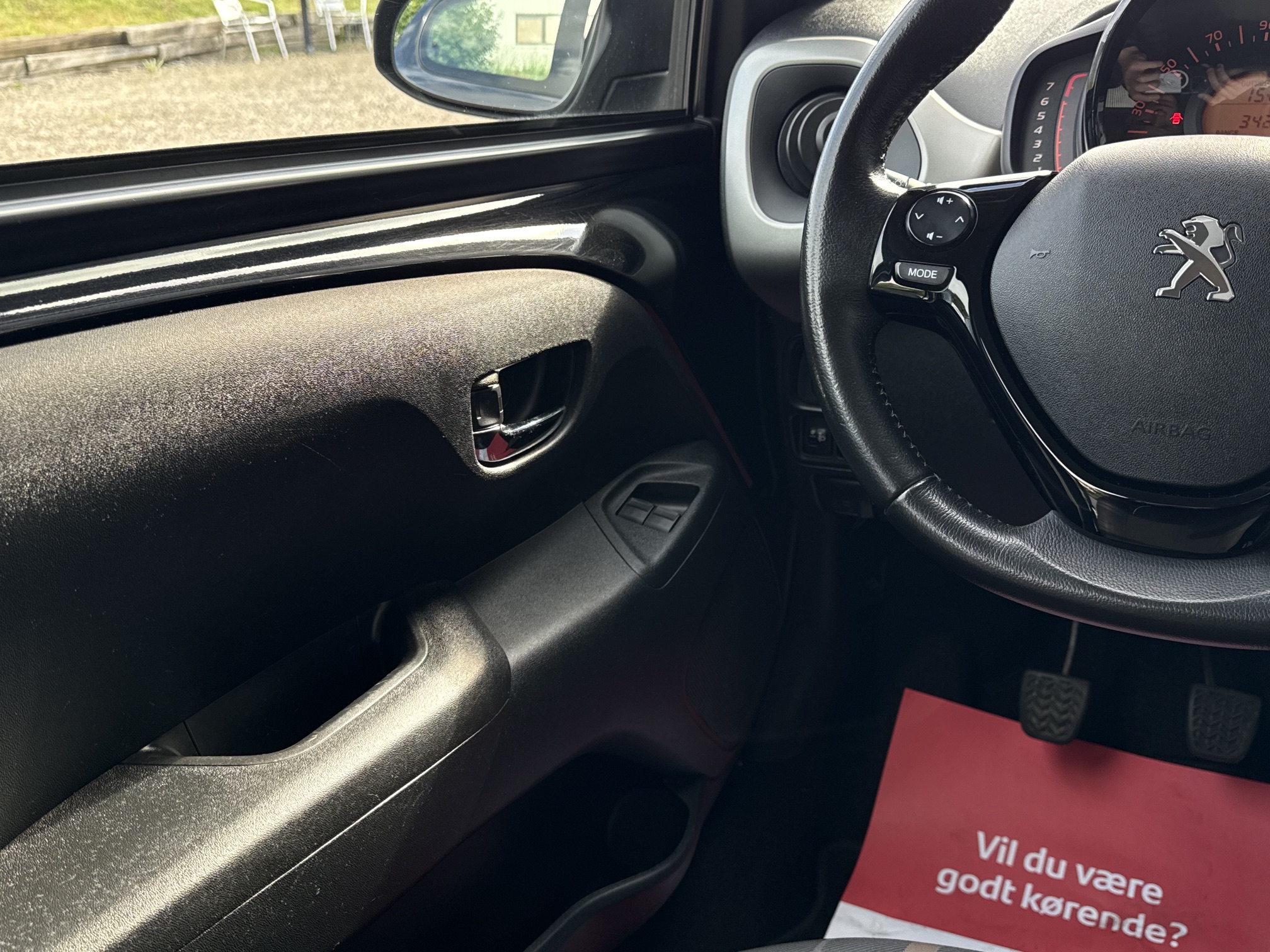 Peugeot 108 1,0 e-VTi 69 Allure 5d