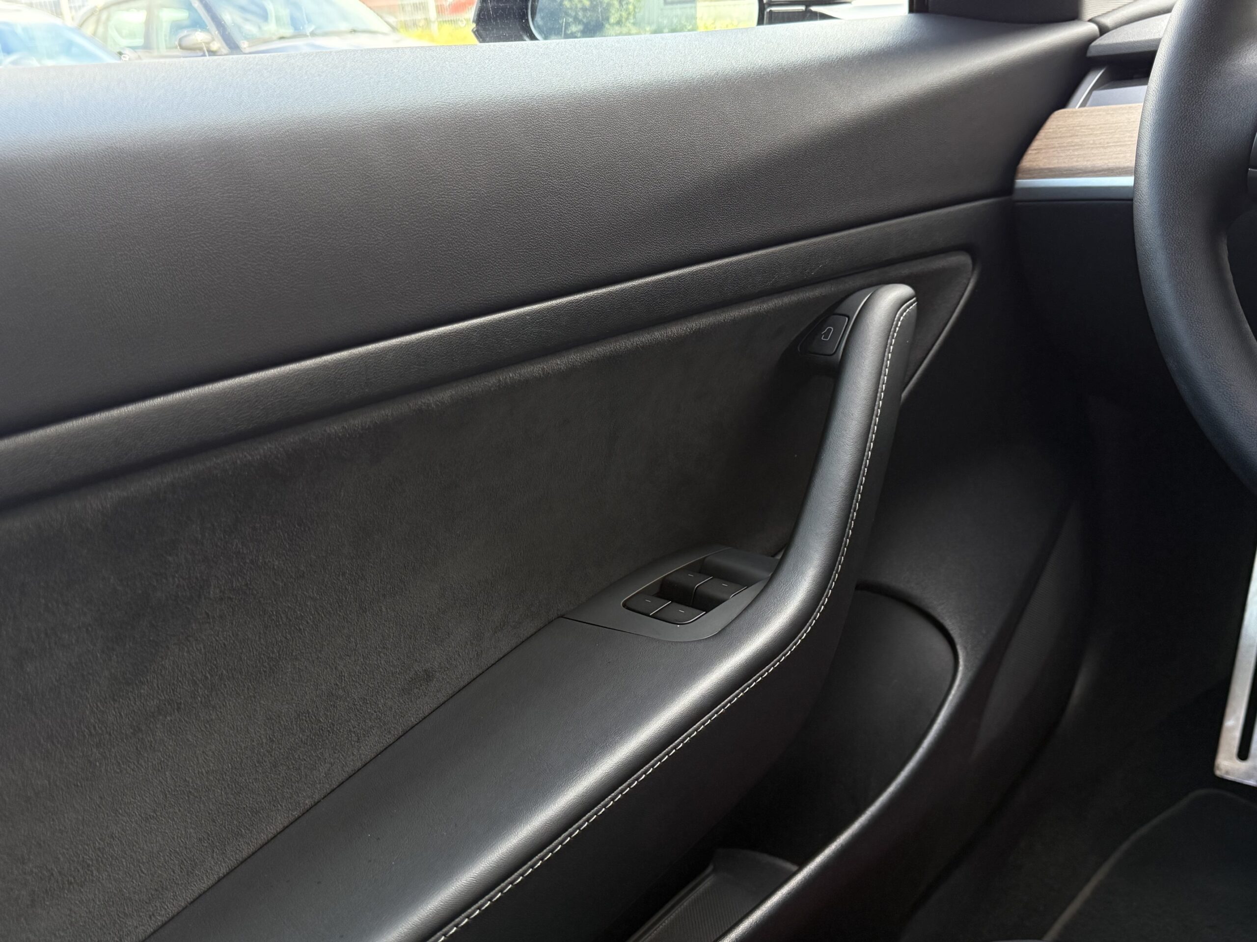 Tesla Model 3 Standard Range+ RWD 4d