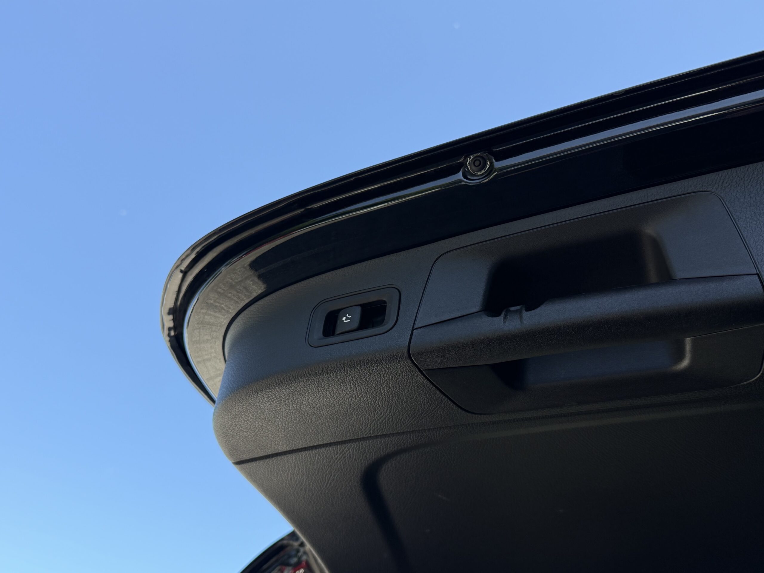 Mercedes EQA300 AMG Line 4Matic 5d