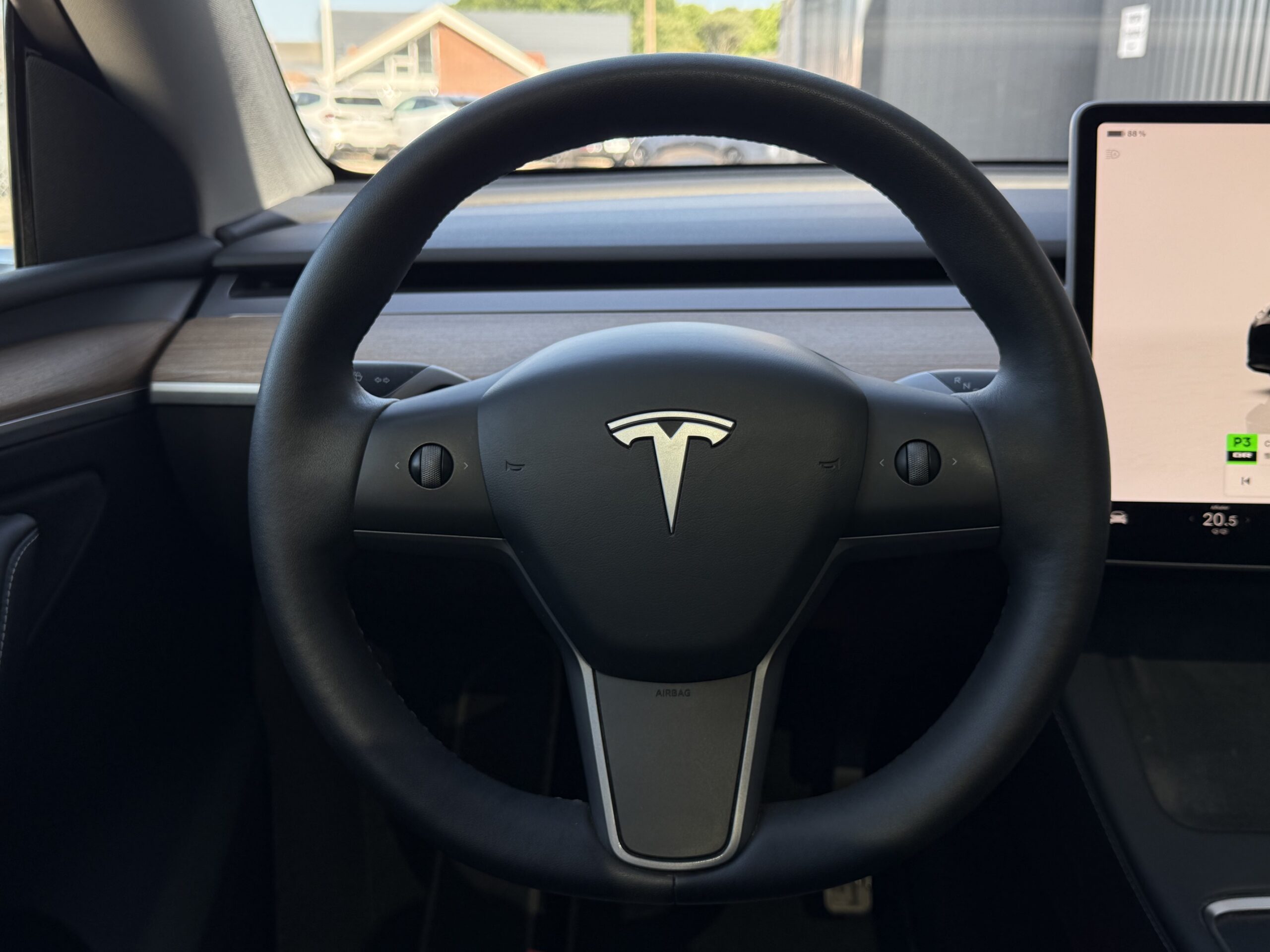 Tesla Model Y Long Range AWD 5d