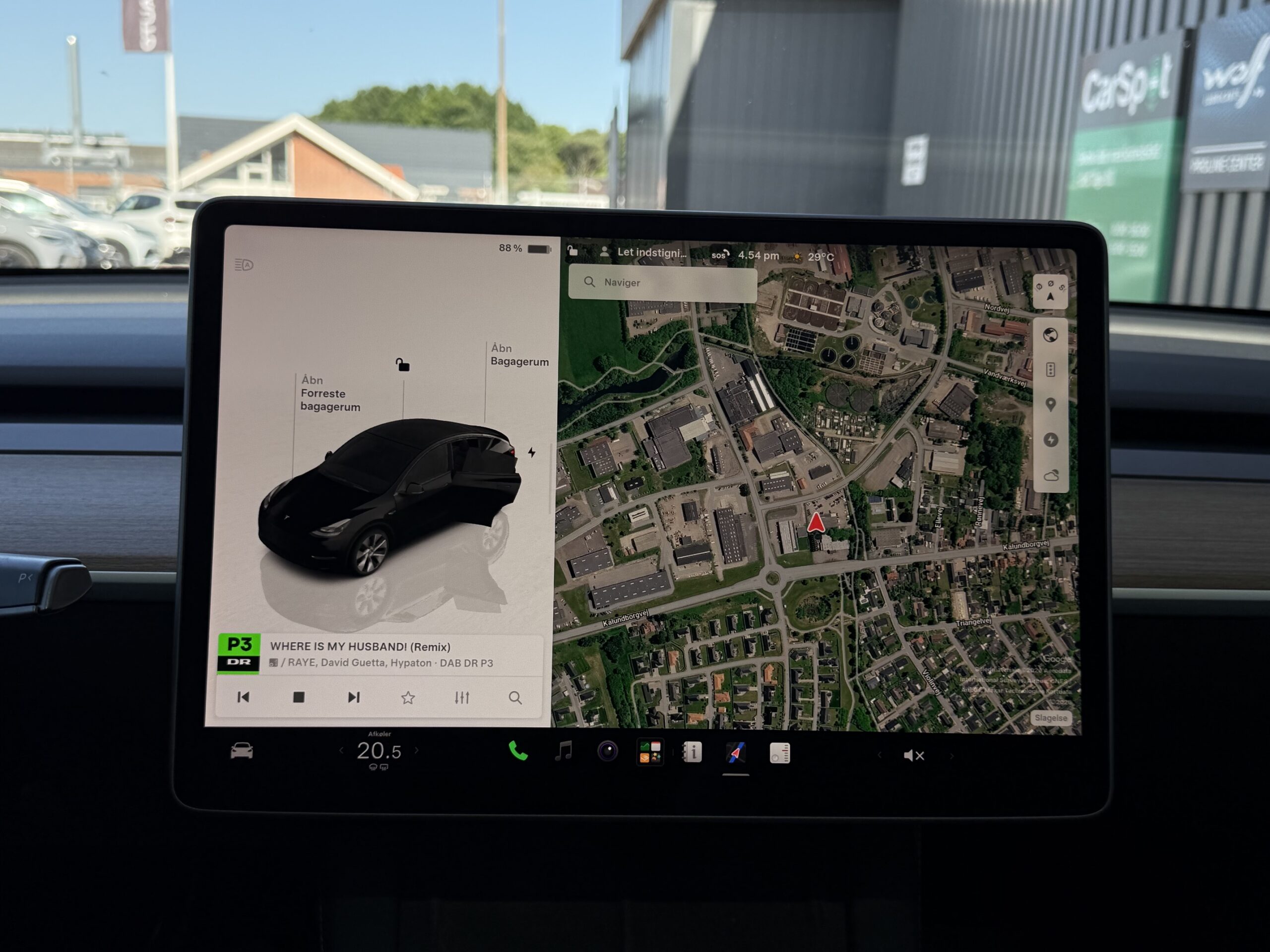 Tesla Model Y Long Range AWD 5d