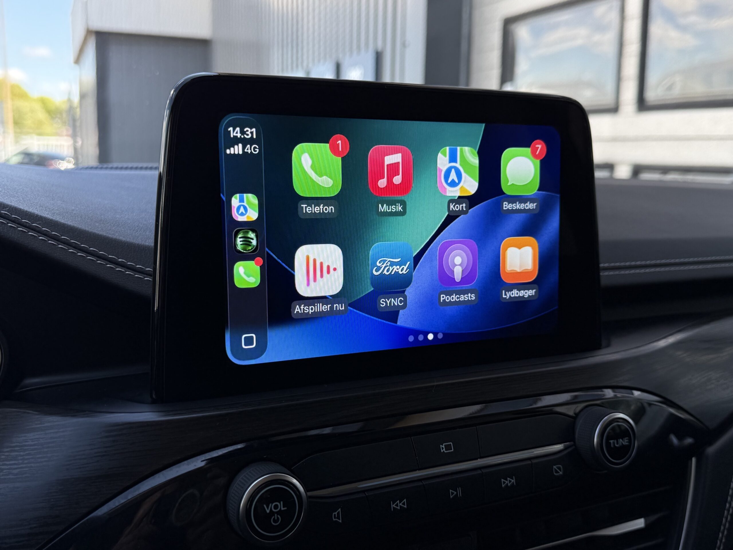Ford Kuga 2,5 PHEV Vignale CVT 5d
