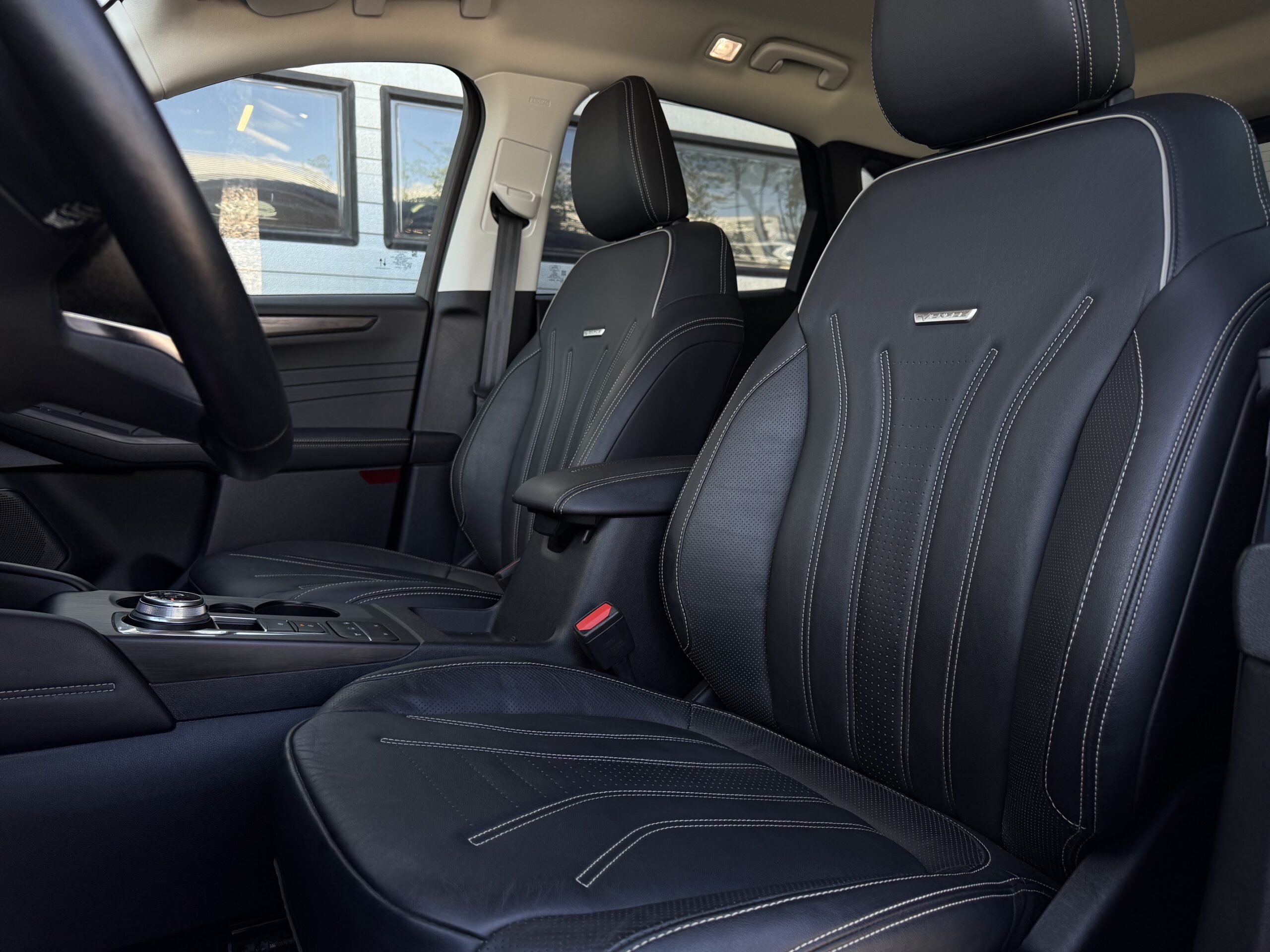 Ford Kuga 2,5 PHEV Vignale CVT 5d