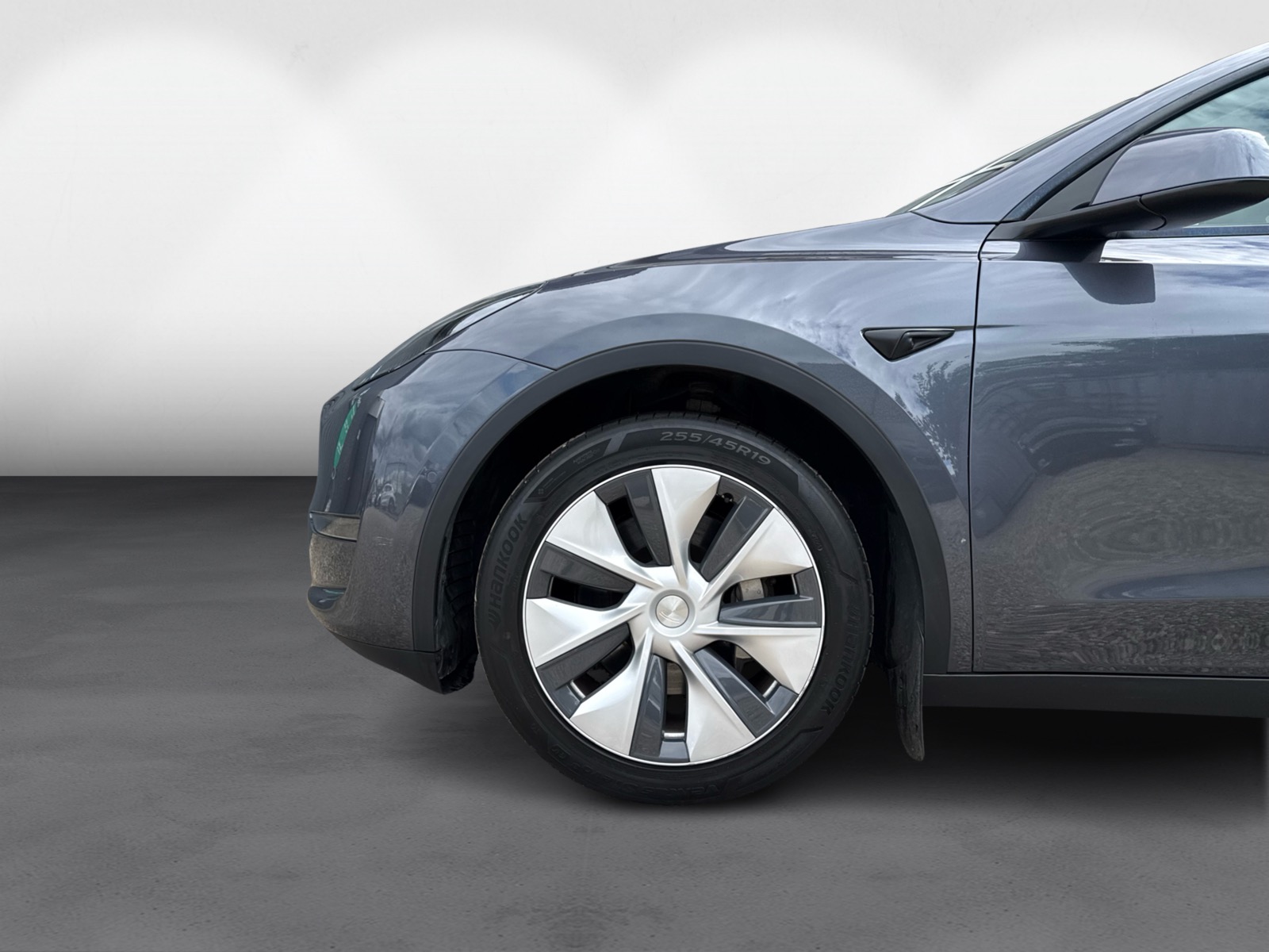 Tesla Model Y Long Range AWD 5d
