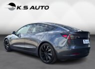 Tesla Model 3 Standard Range+ RWD 4d