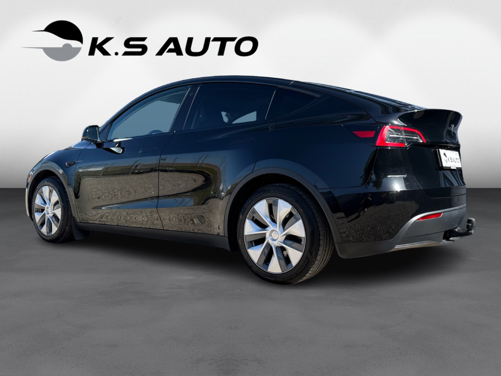 Tesla Model Y Long Range AWD 5d