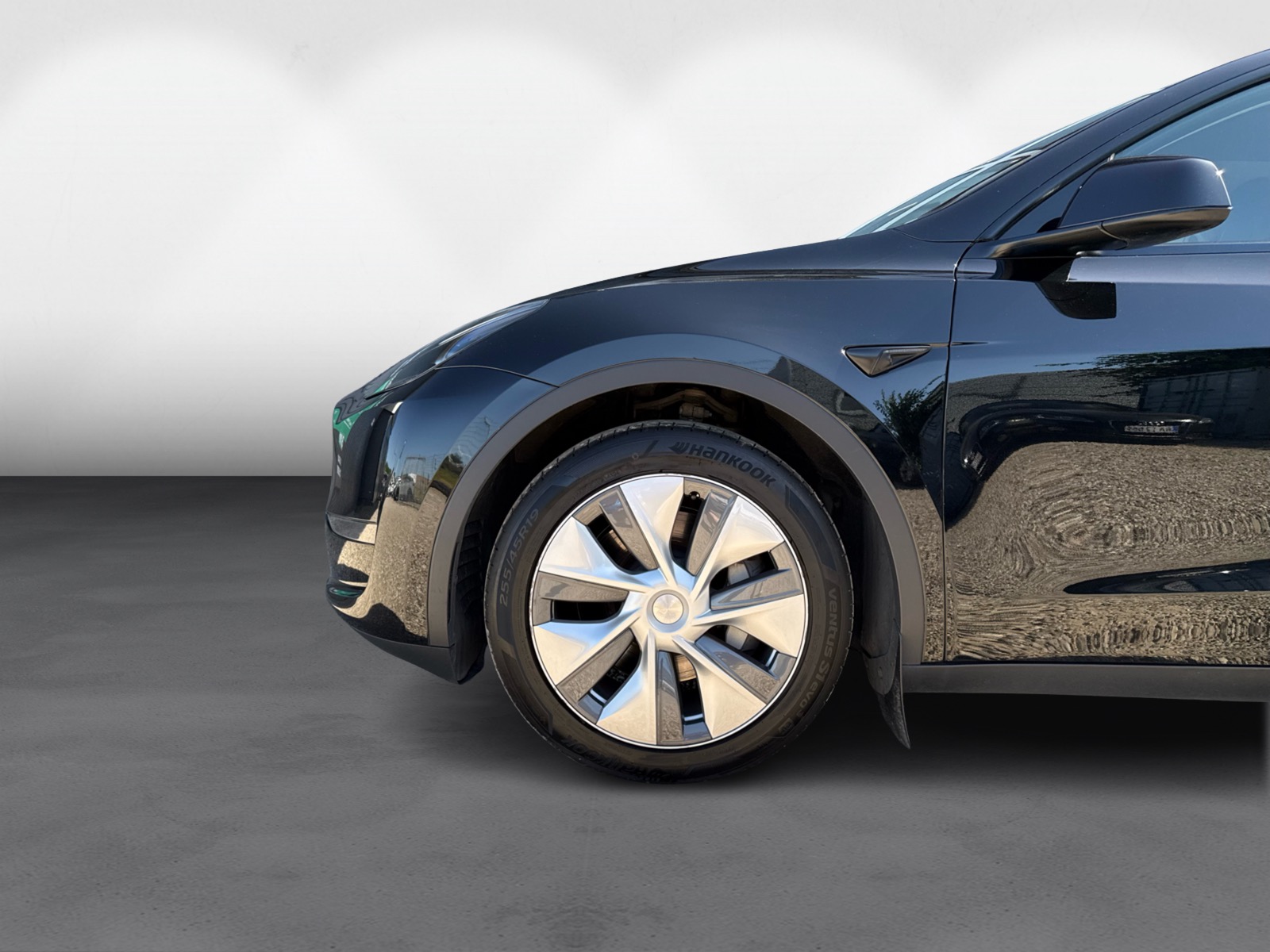 Tesla Model Y Long Range AWD 5d