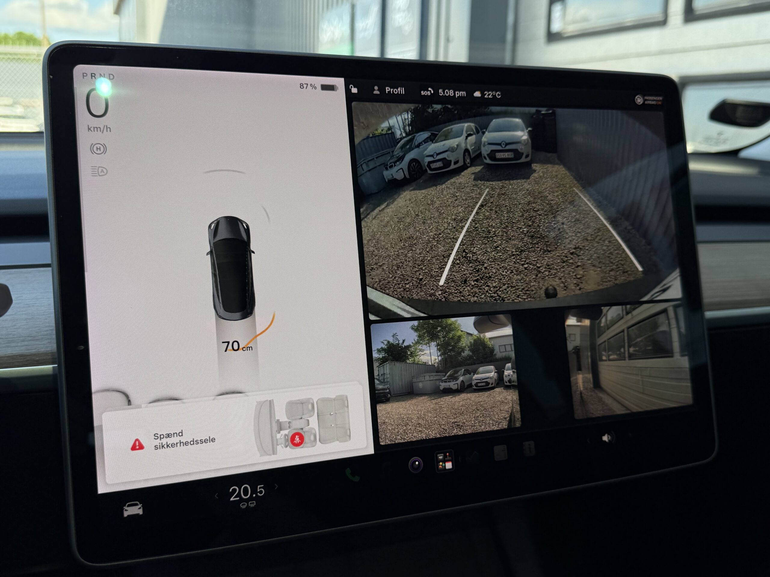 Tesla Model 3 Standard Range+ RWD 4d