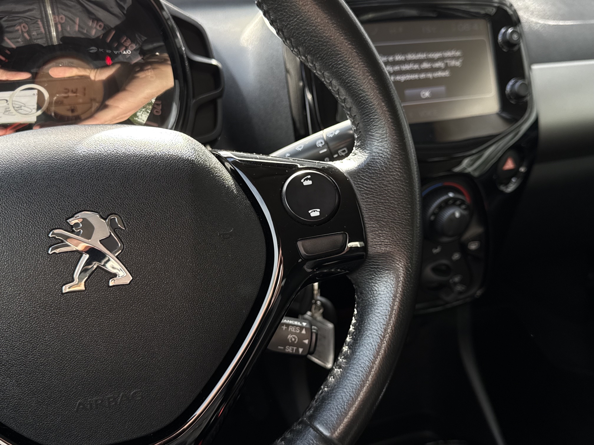 Peugeot 108 1,0 e-VTi 69 Allure 5d