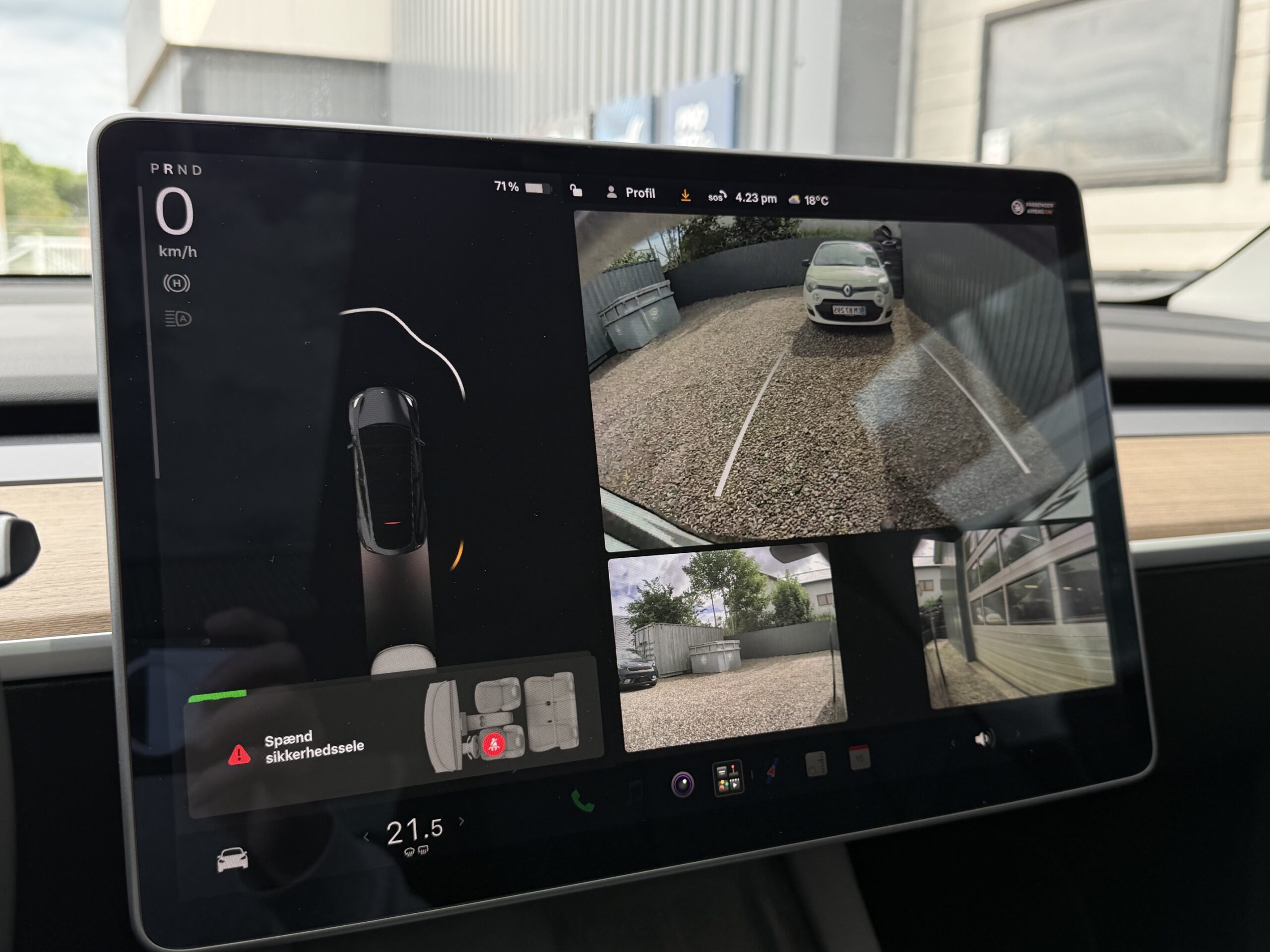 Tesla Model Y Long Range AWD 5d