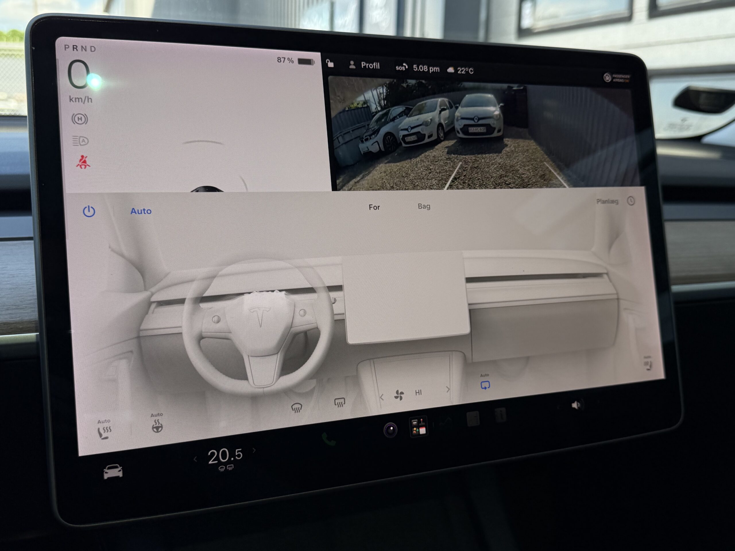 Tesla Model 3 Standard Range+ RWD 4d