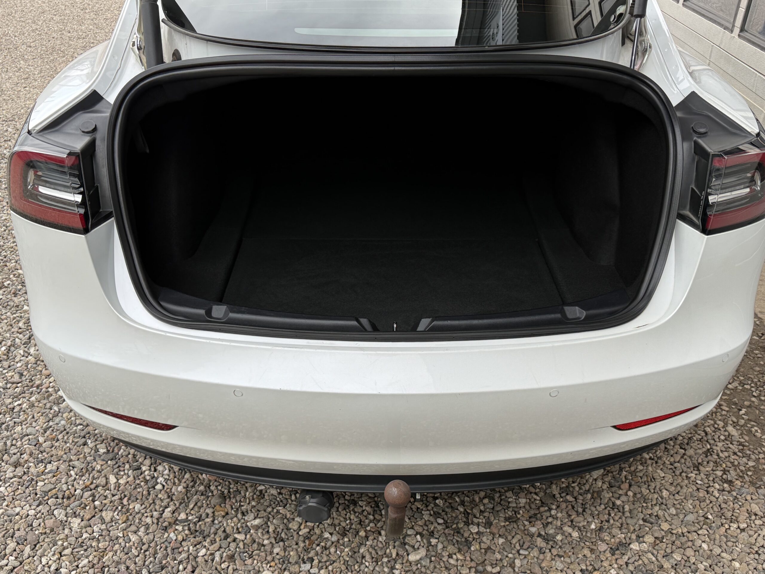 Tesla Model 3 Standard Range+ RWD 4d